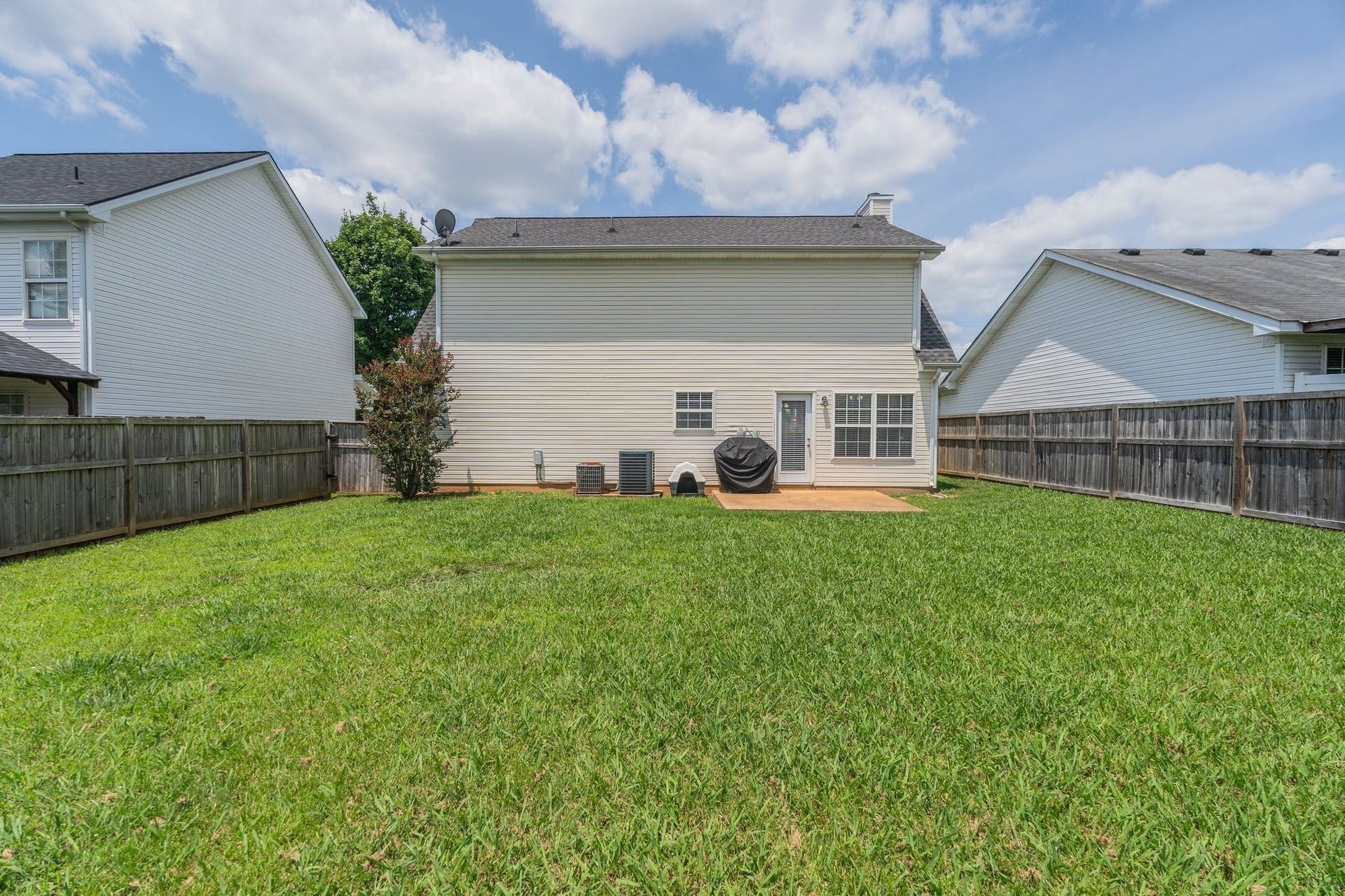 848 Blackfoot Trl, Murfreesboro, TN 37128 848 Blackfoot Trl, Murfreesboro, TN 37128