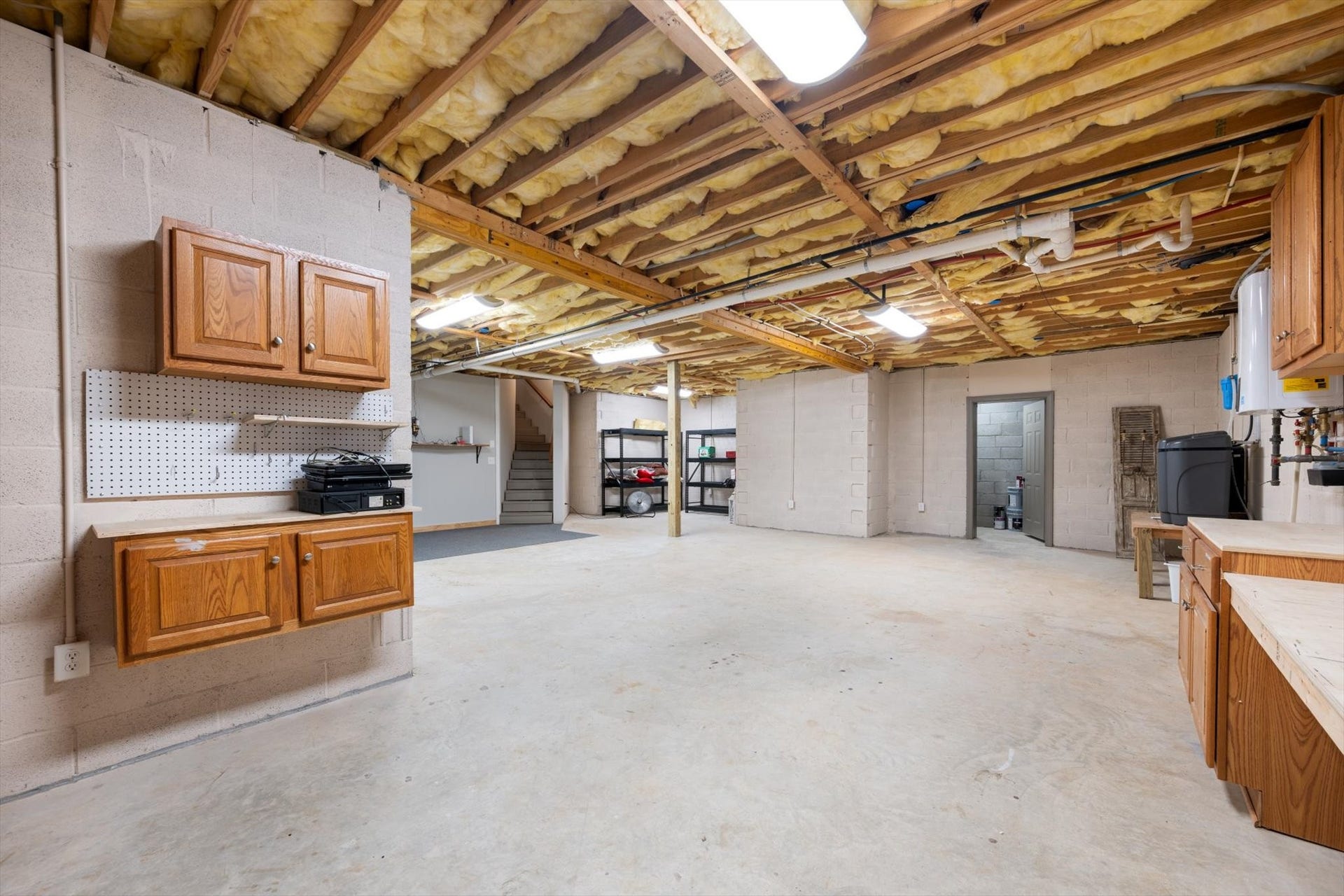 2711 Ernest Hawkins Rd, Columbia, TN 38401 Full Unfinished Basement with Safe Room