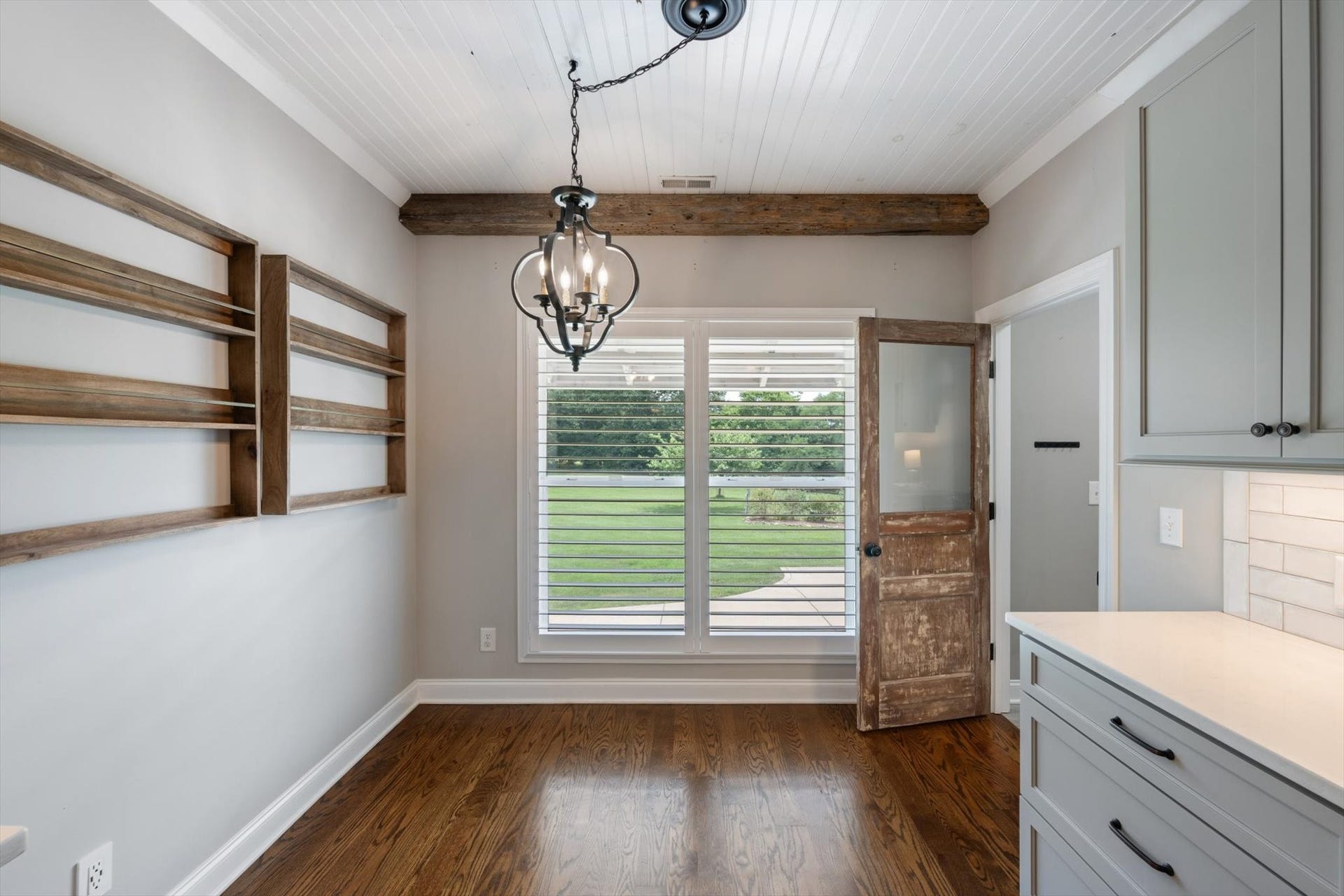 2711 Ernest Hawkins Rd, Columbia, TN 38401 2711 Ernest Hawkins Rd, Columbia, TN 38401