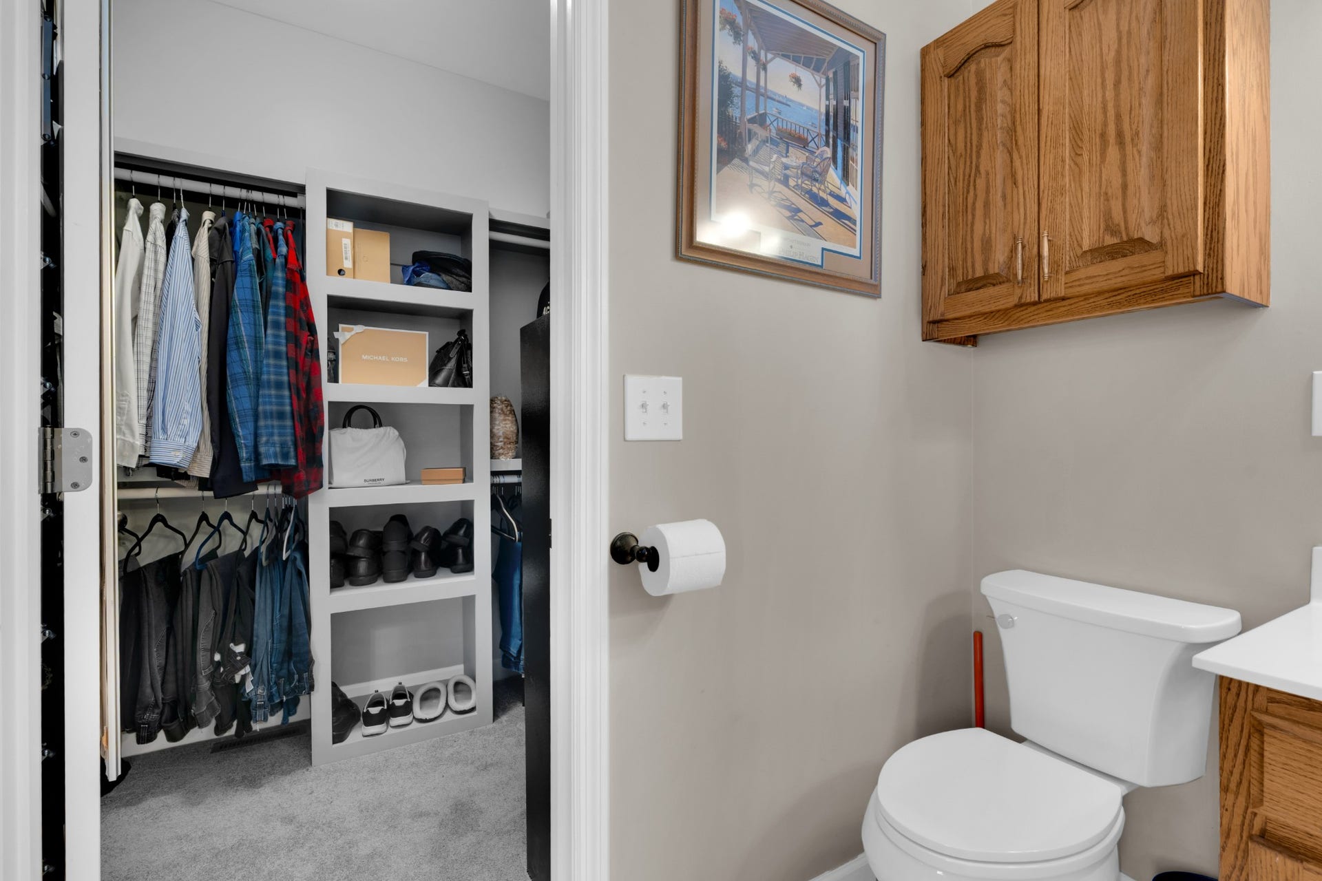 621 Big Oak Dr, Manchester, TN 37355 Newly renovated walk-in closet.