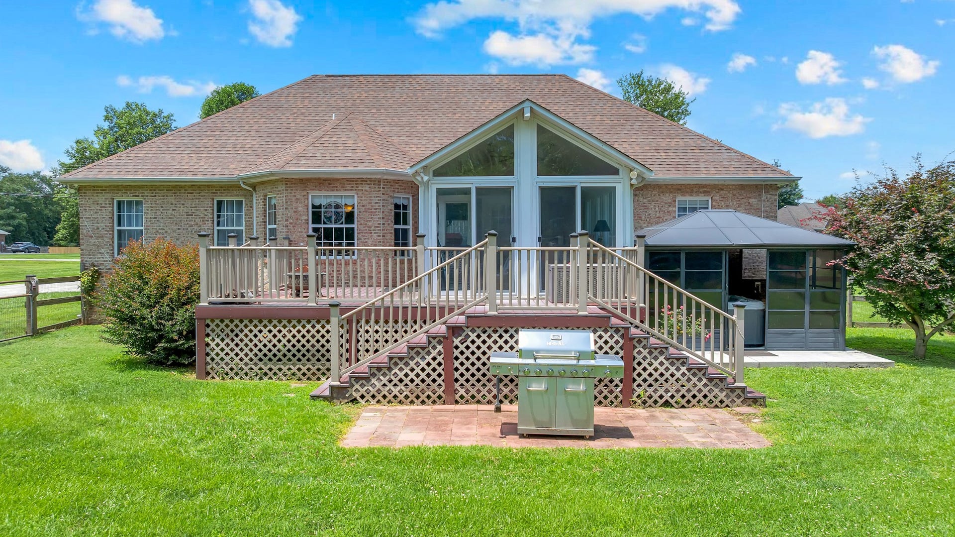 621 Big Oak Dr, Manchester, TN 37355 Back of the house. Welcome to an amazing back yard.