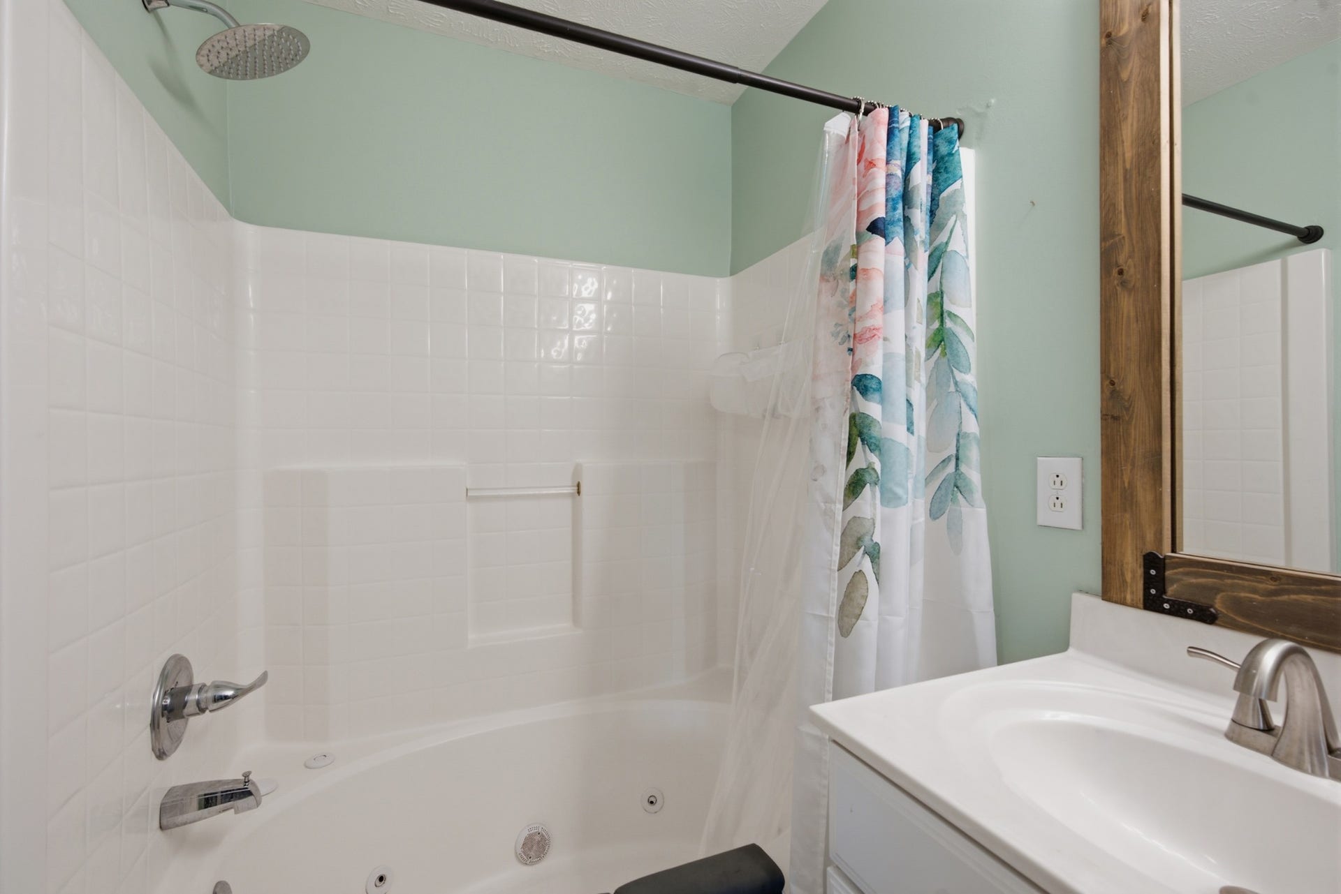 3317 Cornerstone Dr, Murfreesboro, TN 37128 3317 Cornerstone Dr, Murfreesboro, TN 37128
