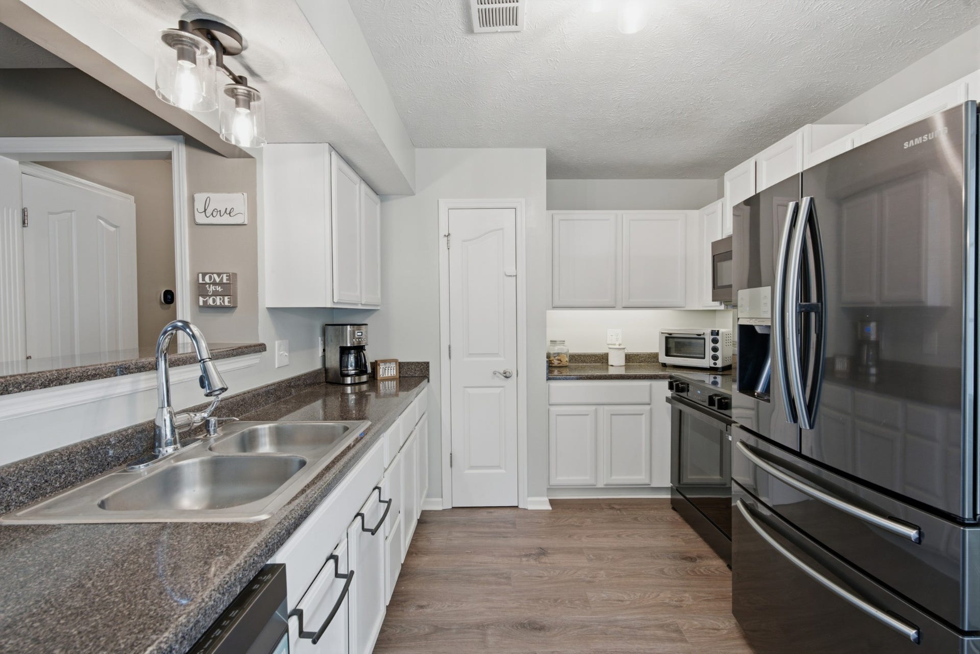 3317 Cornerstone Dr, Murfreesboro, TN 37128 3317 Cornerstone Dr, Murfreesboro, TN 37128