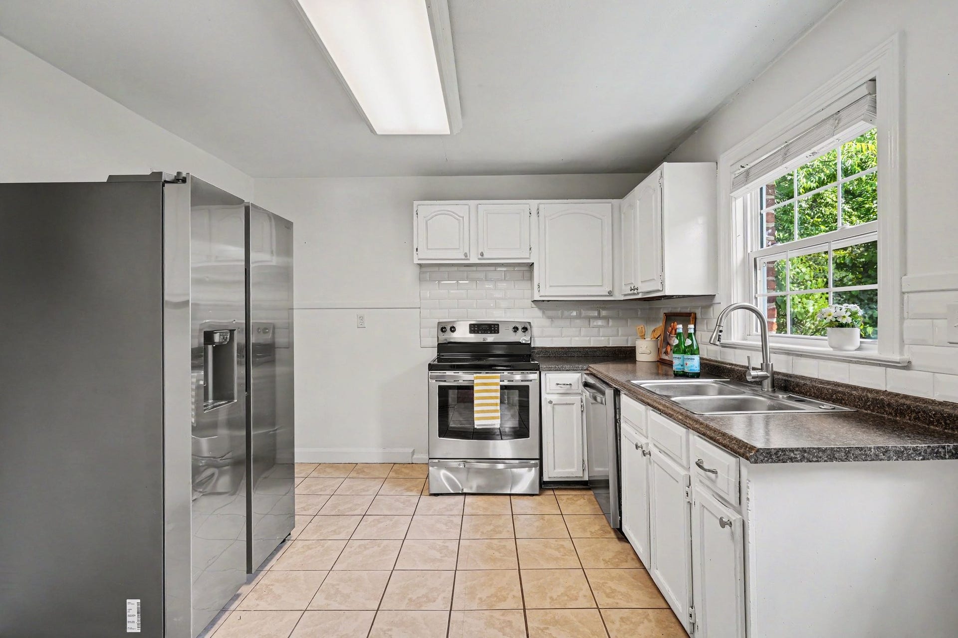 112 8th Ave, Columbia, TN 38401 112 8th Ave, Columbia, TN 38401