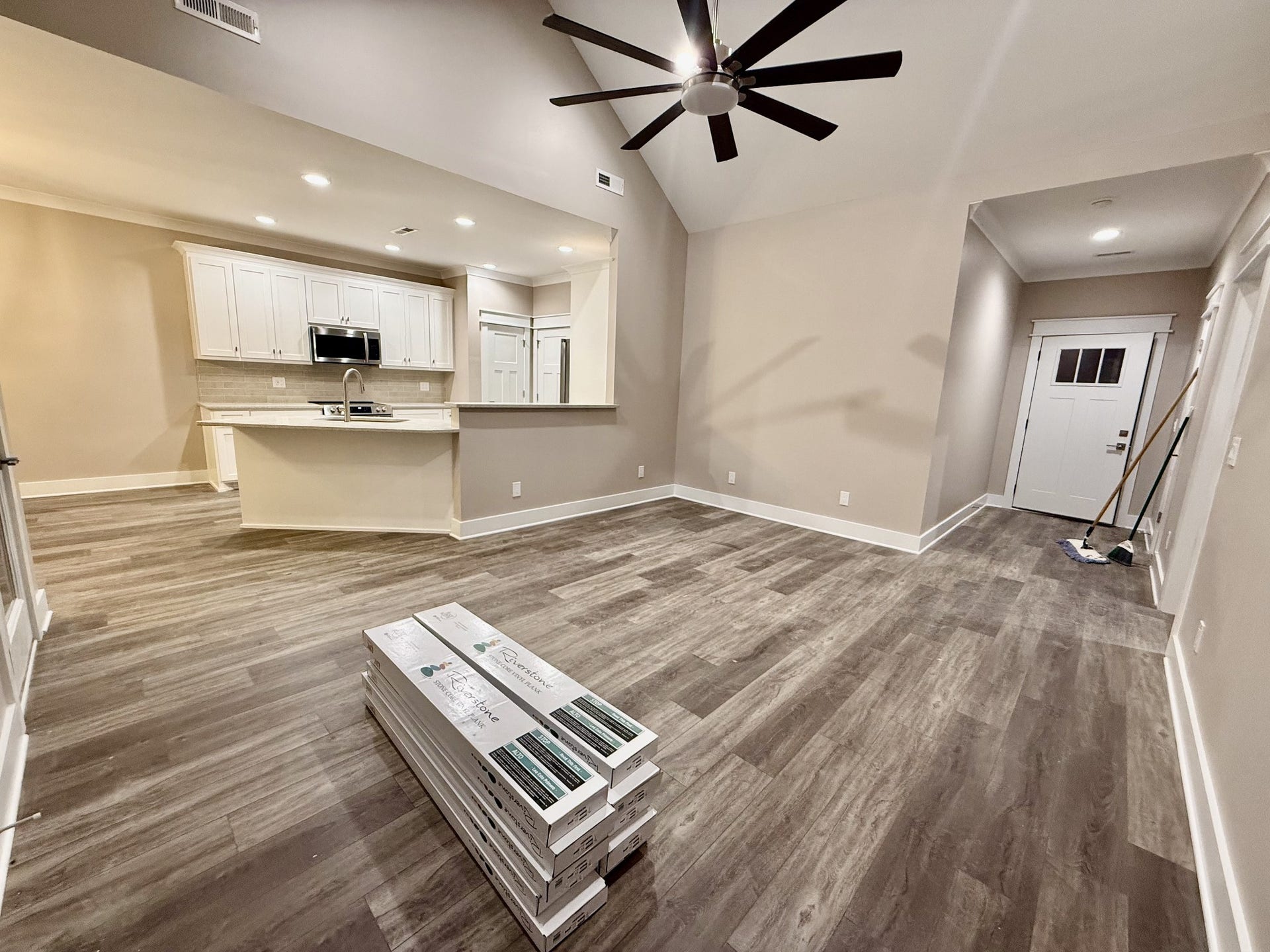 670 N Ballard Rd, Manchester, TN 37355