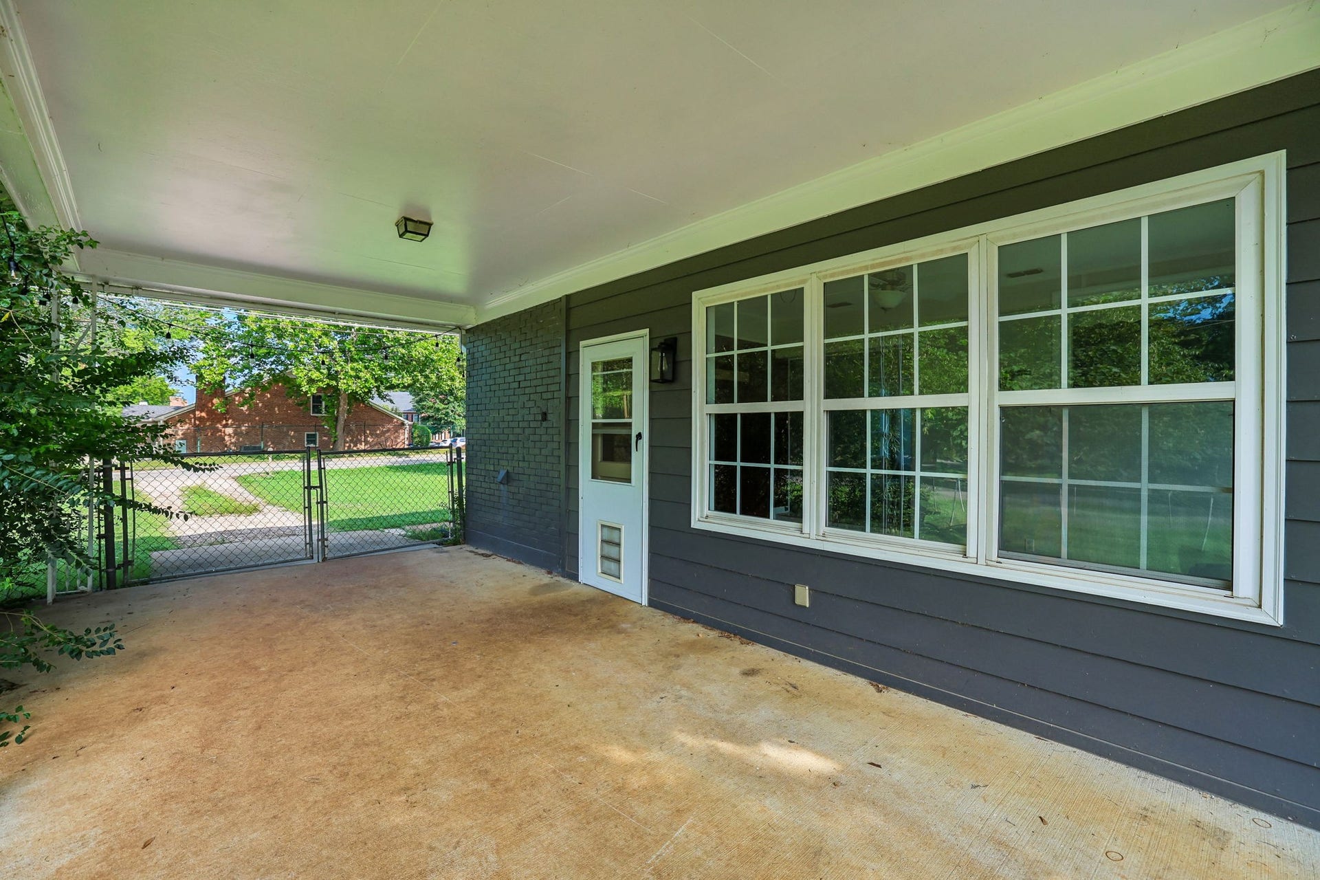 2002 Battleground Dr, Murfreesboro, TN 37129 2002 Battleground Dr, Murfreesboro, TN 37129