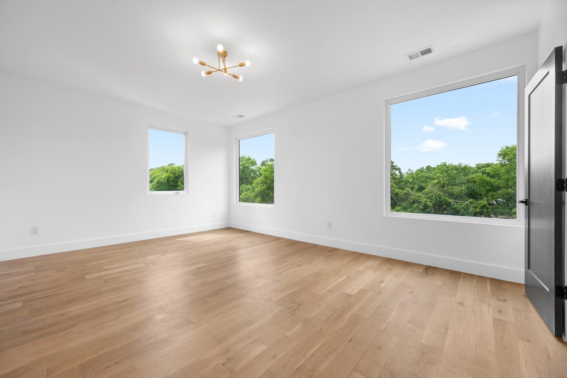 1005 Glenview Dr, Nashville, TN 37206 1005 Glenview Dr, Nashville, TN 37206