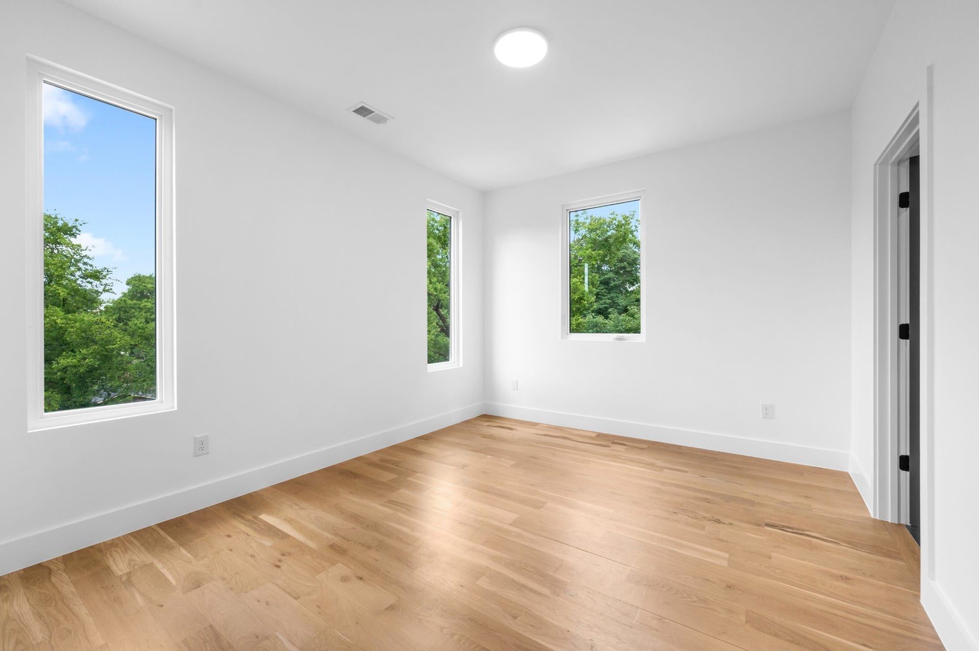 1005 Glenview Dr, Nashville, TN 37206 1005 Glenview Dr, Nashville, TN 37206