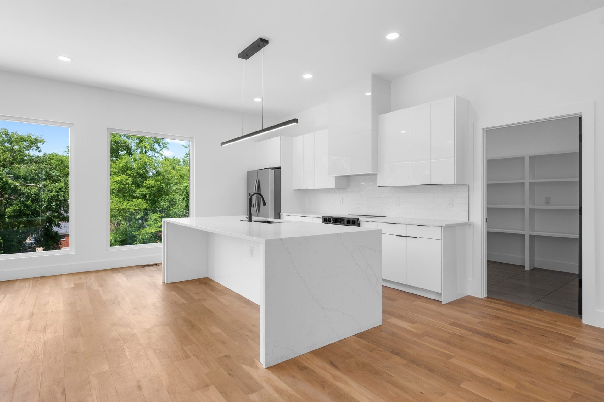 1005 Glenview Dr, Nashville, TN 37206 1005 Glenview Dr, Nashville, TN 37206