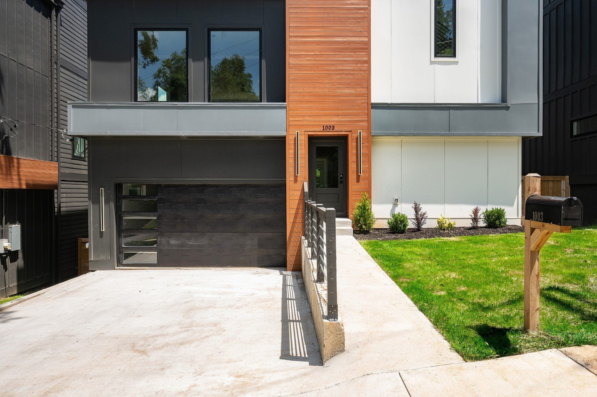 1005 Glenview Dr, Nashville, TN 37206 1005 Glenview Dr, Nashville, TN 37206