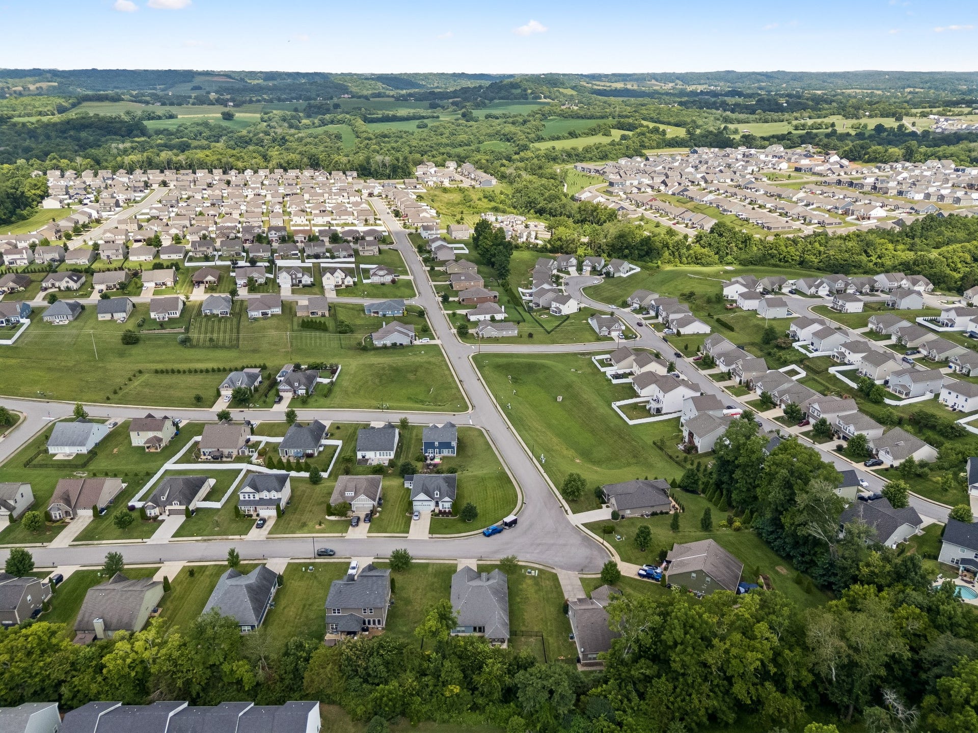 2720 Nottingham Dr, Columbia, TN 38401 2720 Nottingham Dr, Columbia, TN 38401