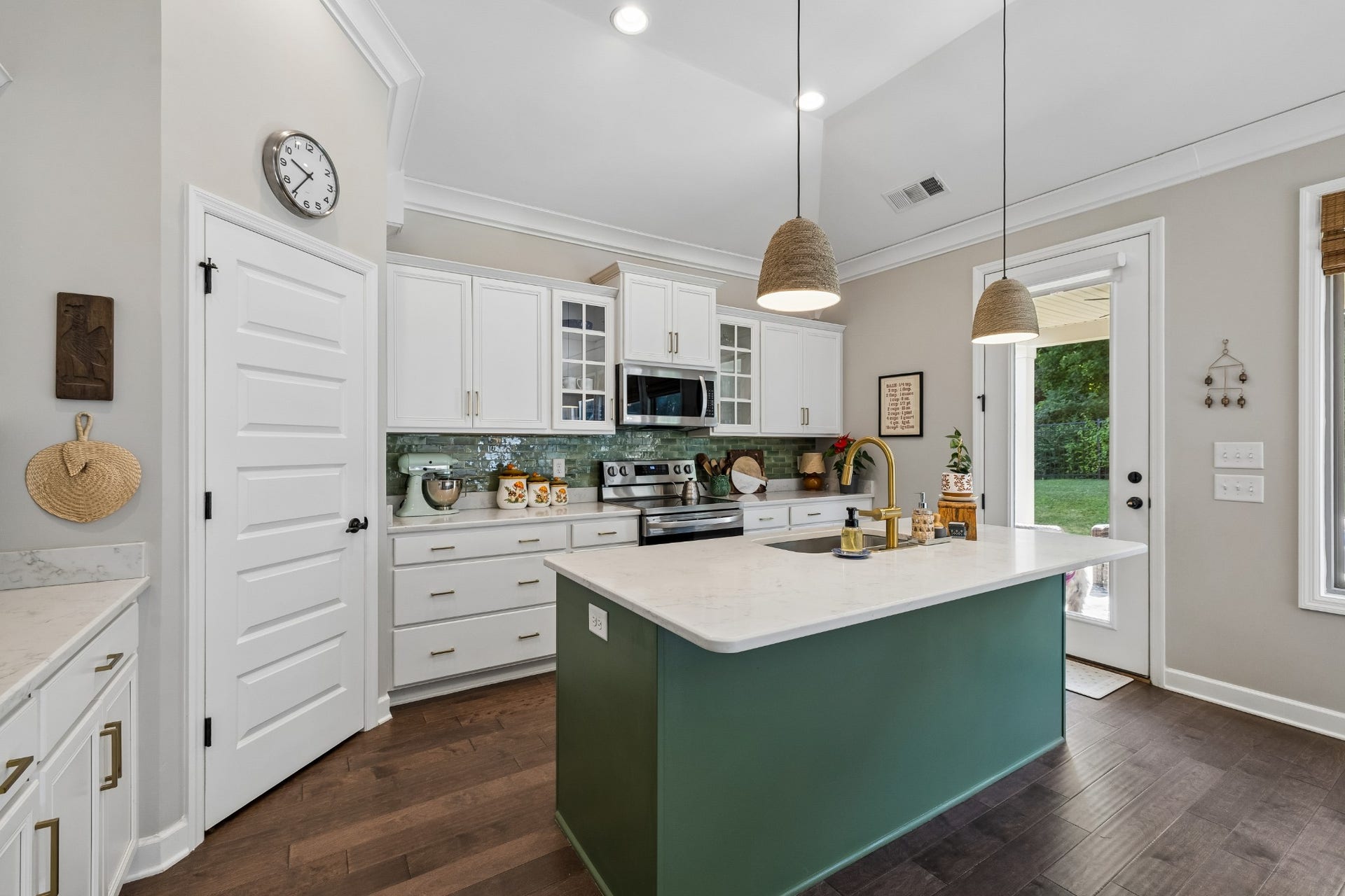2720 Nottingham Dr, Columbia, TN 38401 2720 Nottingham Dr, Columbia, TN 38401