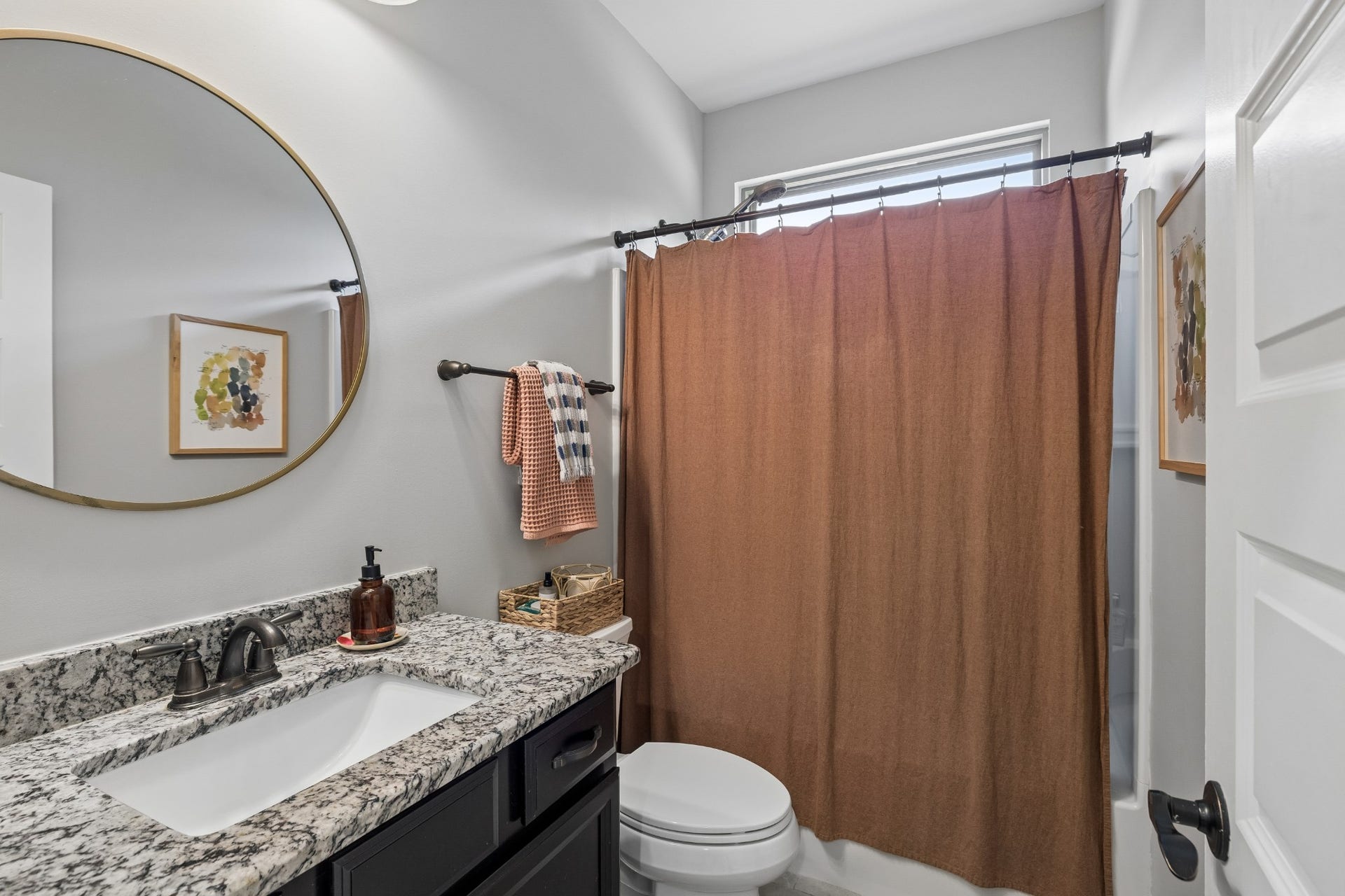 2720 Nottingham Dr, Columbia, TN 38401 2720 Nottingham Dr, Columbia, TN 38401
