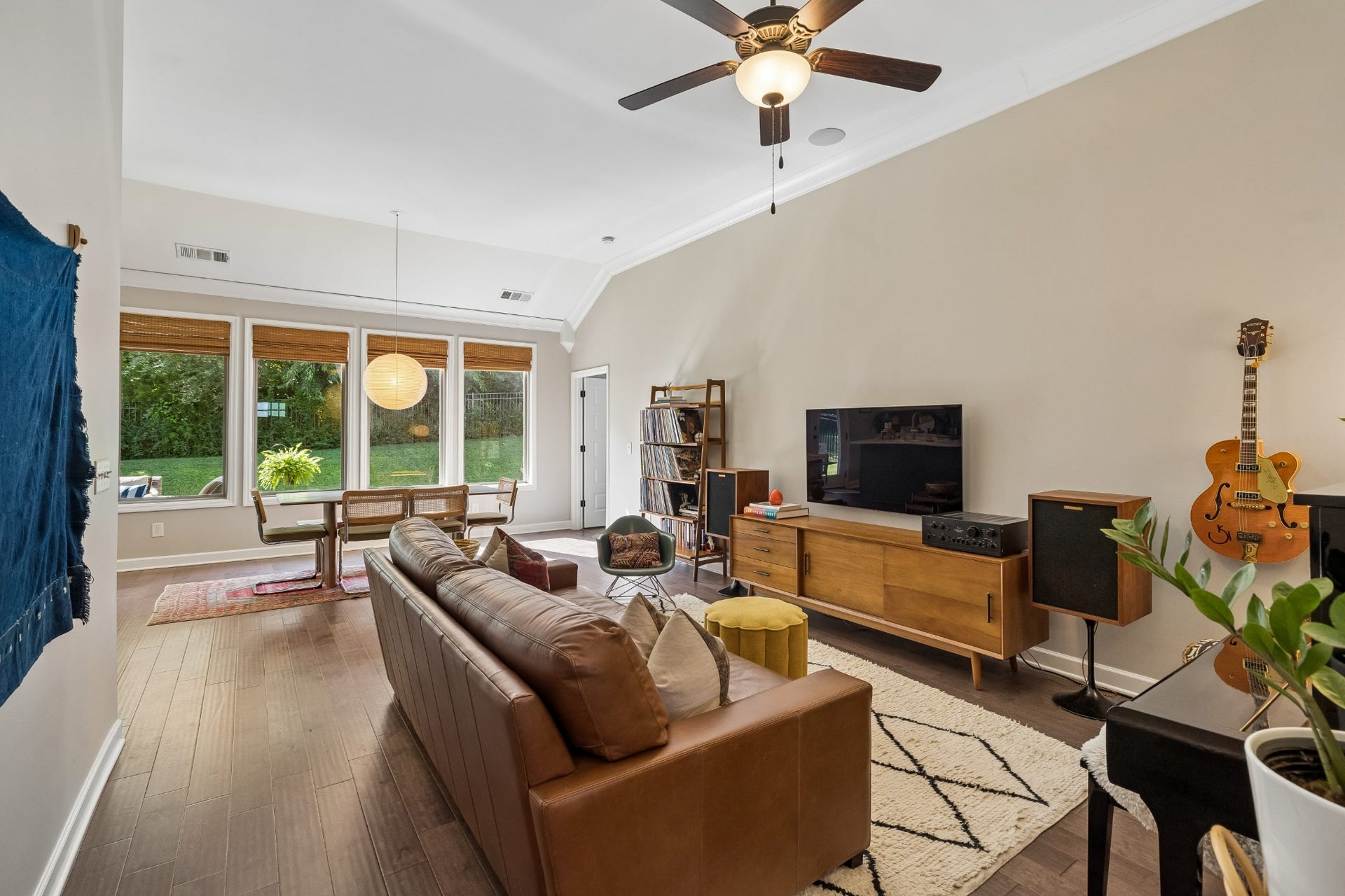 2720 Nottingham Dr, Columbia, TN 38401 2720 Nottingham Dr, Columbia, TN 38401
