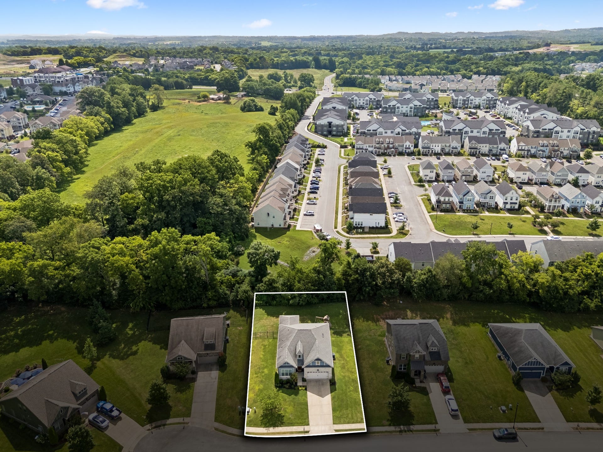 2720 Nottingham Dr, Columbia, TN 38401 2720 Nottingham Dr, Columbia, TN 38401