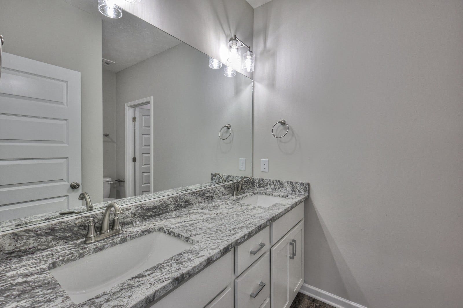 113 Creek Wood Rd, Manchester, TN 37355