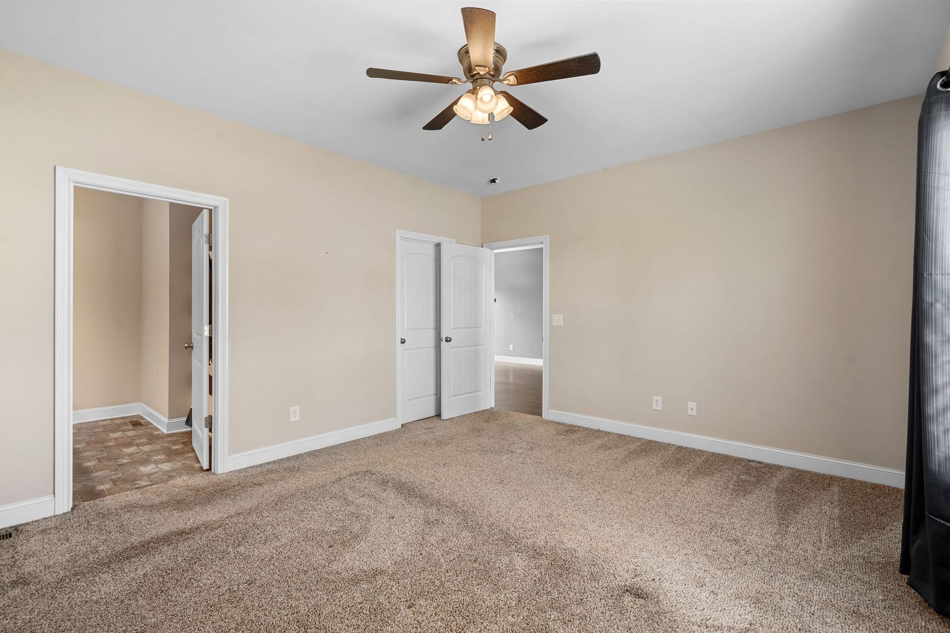 1976 Normandy Dr, Columbia, TN 38401 1976 Normandy Dr, Columbia, TN 38401