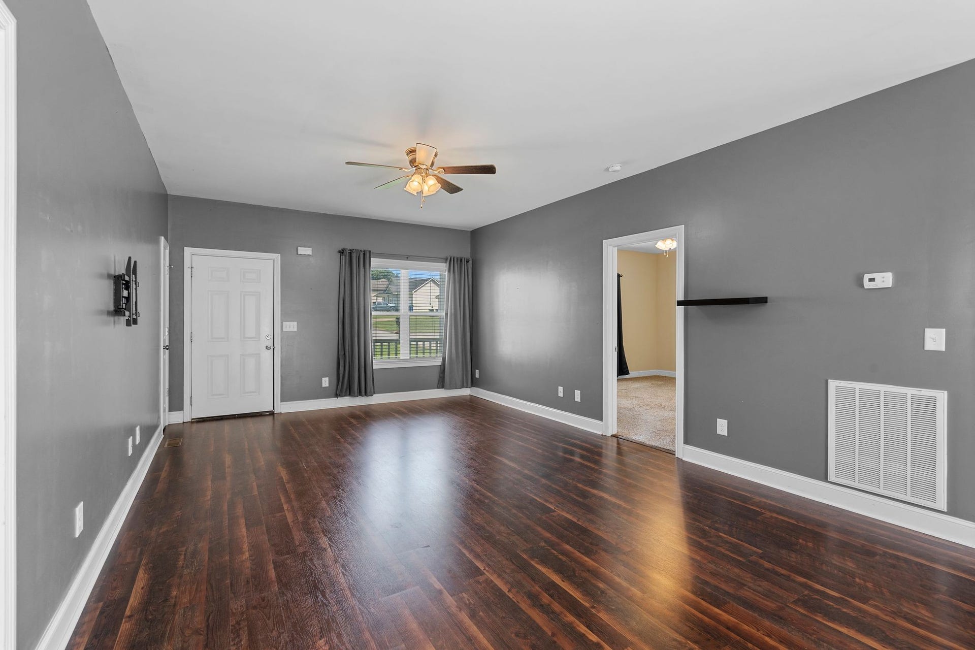 1976 Normandy Dr, Columbia, TN 38401 1976 Normandy Dr, Columbia, TN 38401
