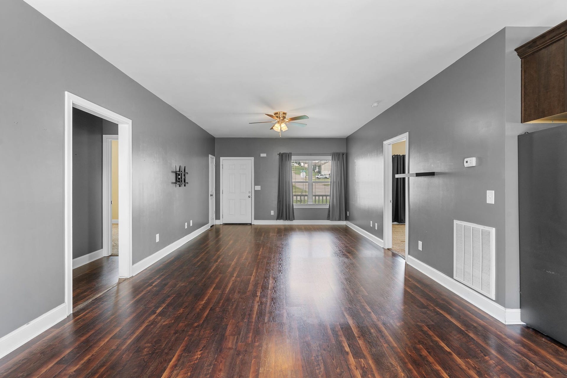 1976 Normandy Dr, Columbia, TN 38401 1976 Normandy Dr, Columbia, TN 38401