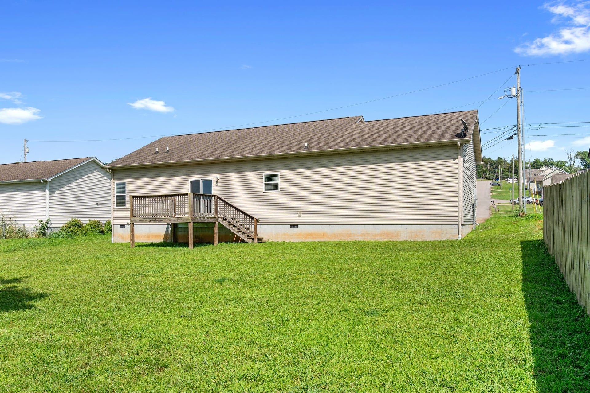 1976 Normandy Dr, Columbia, TN 38401 1976 Normandy Dr, Columbia, TN 38401