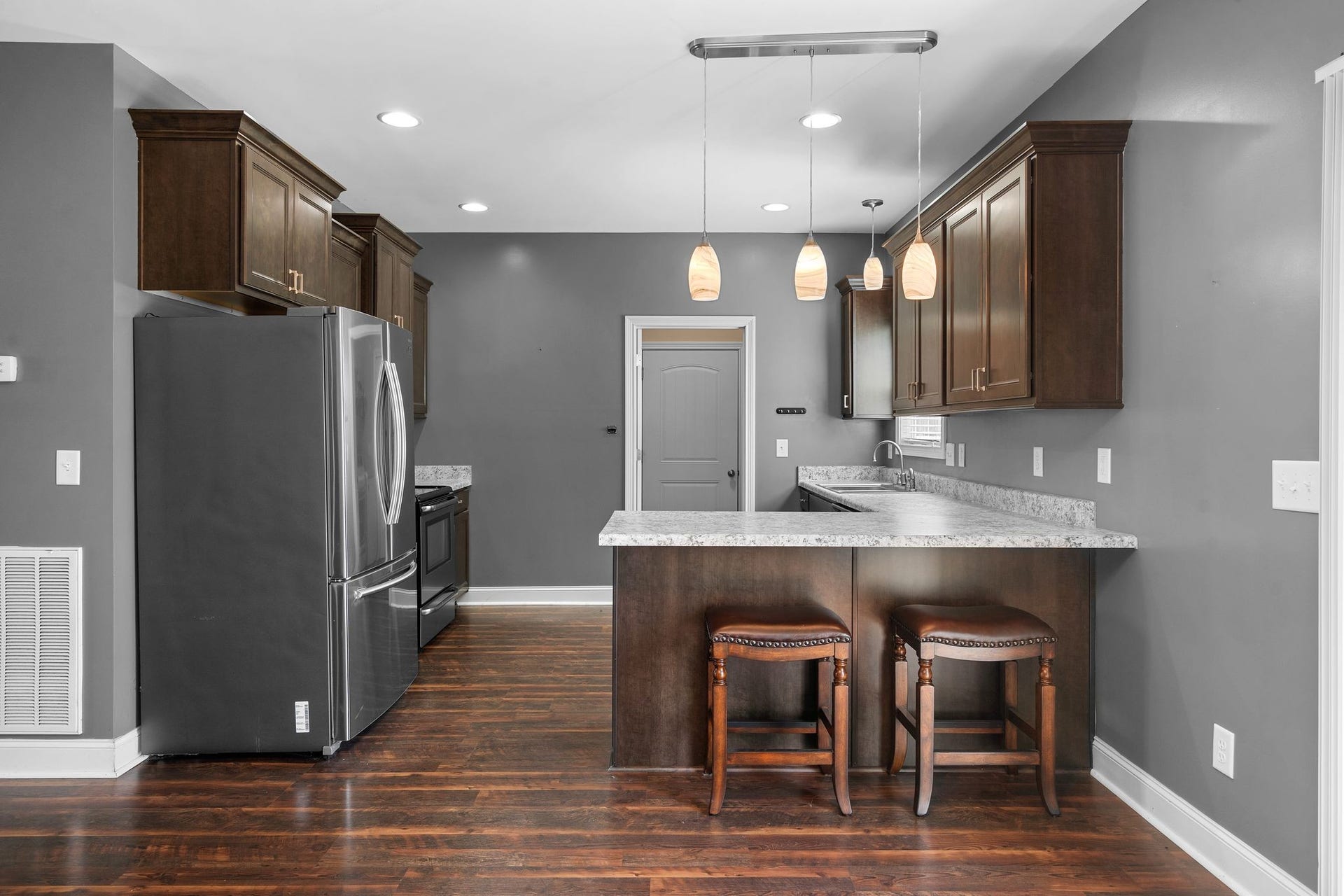 1976 Normandy Dr, Columbia, TN 38401 1976 Normandy Dr, Columbia, TN 38401