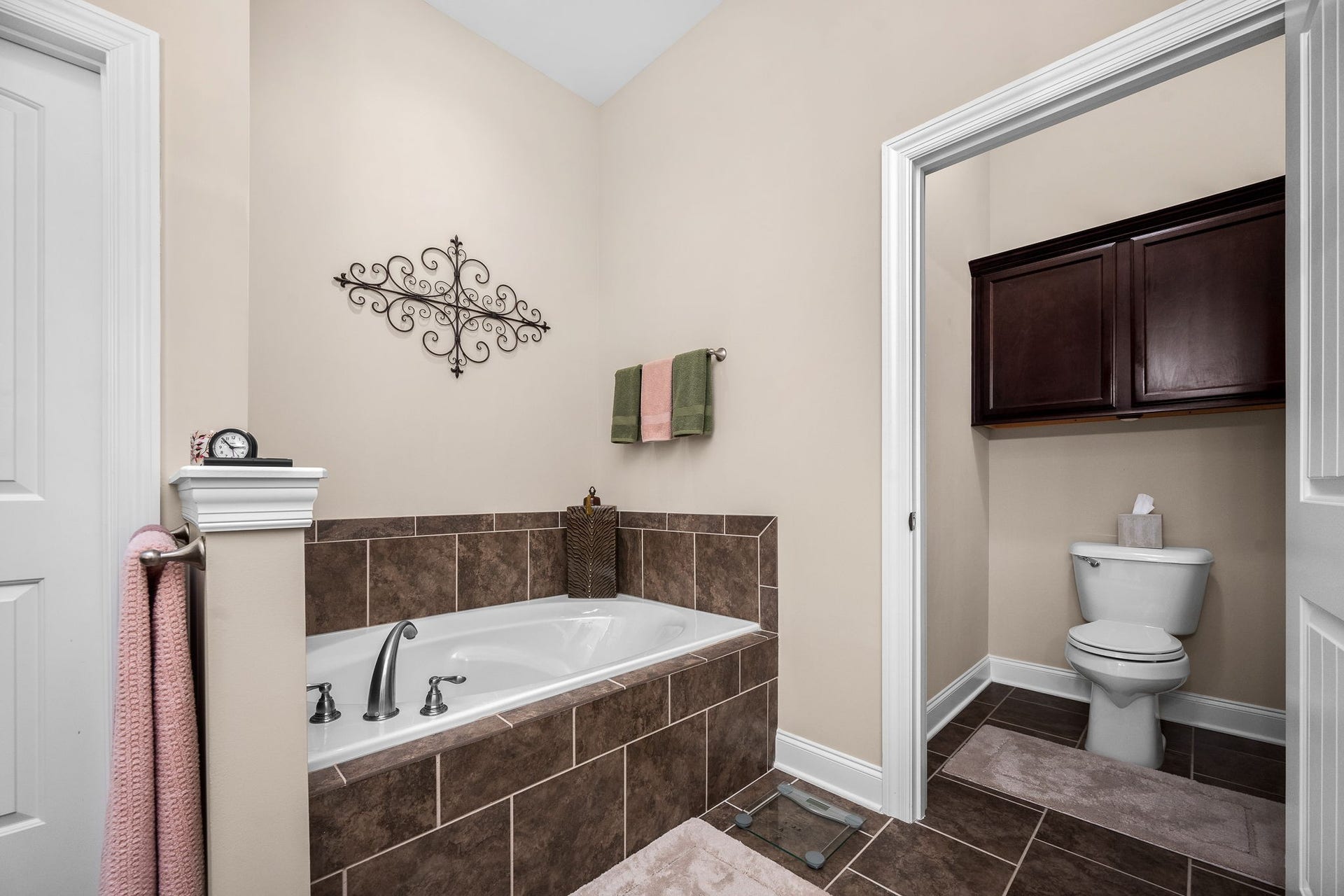 2039 Herring Xing, Murfreesboro, TN 37130 2039 Herring Xing, Murfreesboro, TN 37130