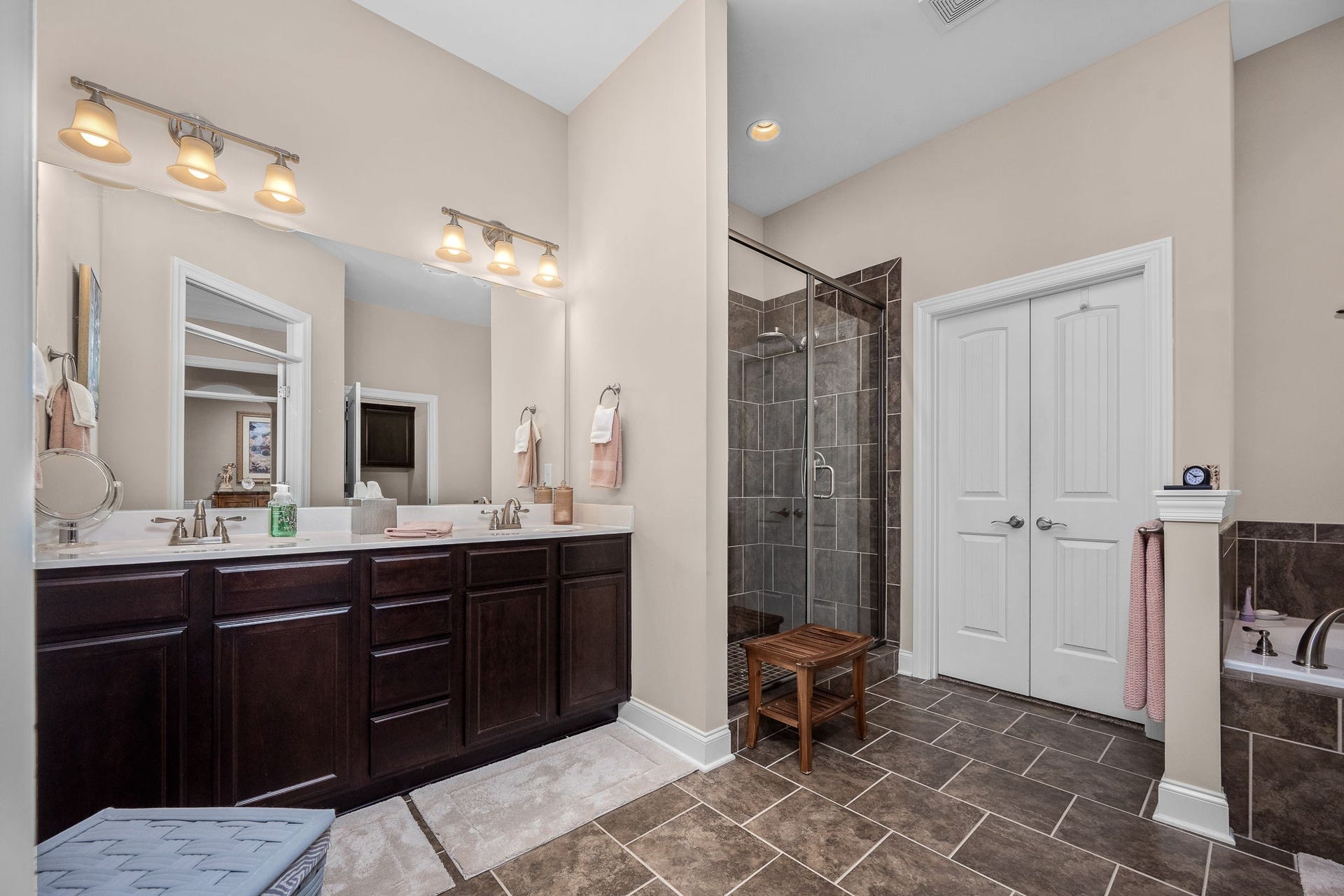 2039 Herring Xing, Murfreesboro, TN 37130 2039 Herring Xing, Murfreesboro, TN 37130
