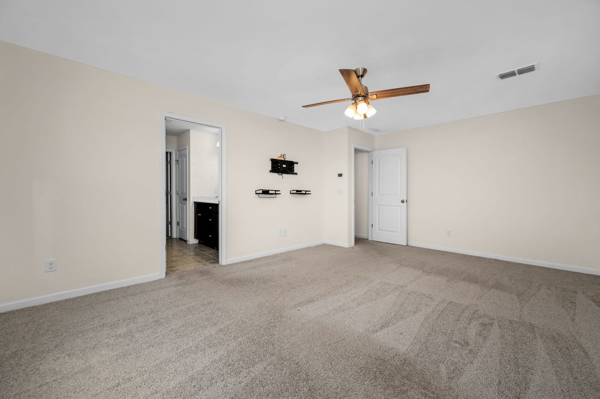 2505 Miranda Dr, Murfreesboro, TN 37128 2505 Miranda Dr, Murfreesboro, TN 37128