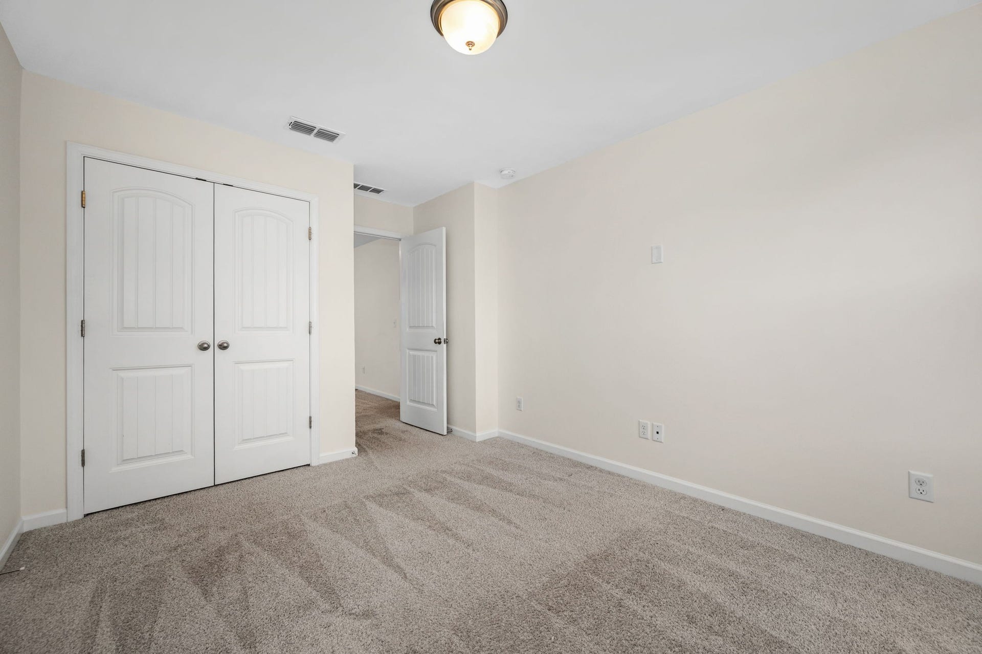 2505 Miranda Dr, Murfreesboro, TN 37128 2505 Miranda Dr, Murfreesboro, TN 37128