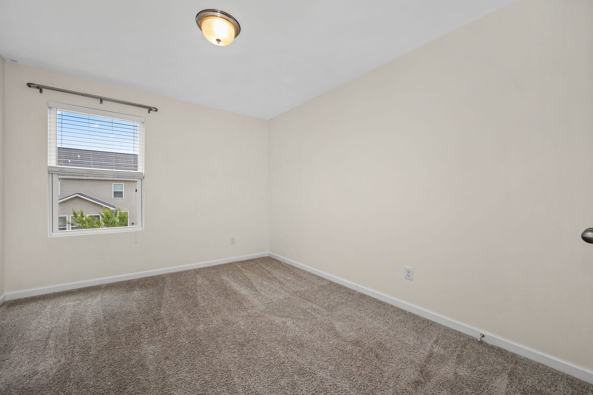 2505 Miranda Dr, Murfreesboro, TN 37128 2505 Miranda Dr, Murfreesboro, TN 37128