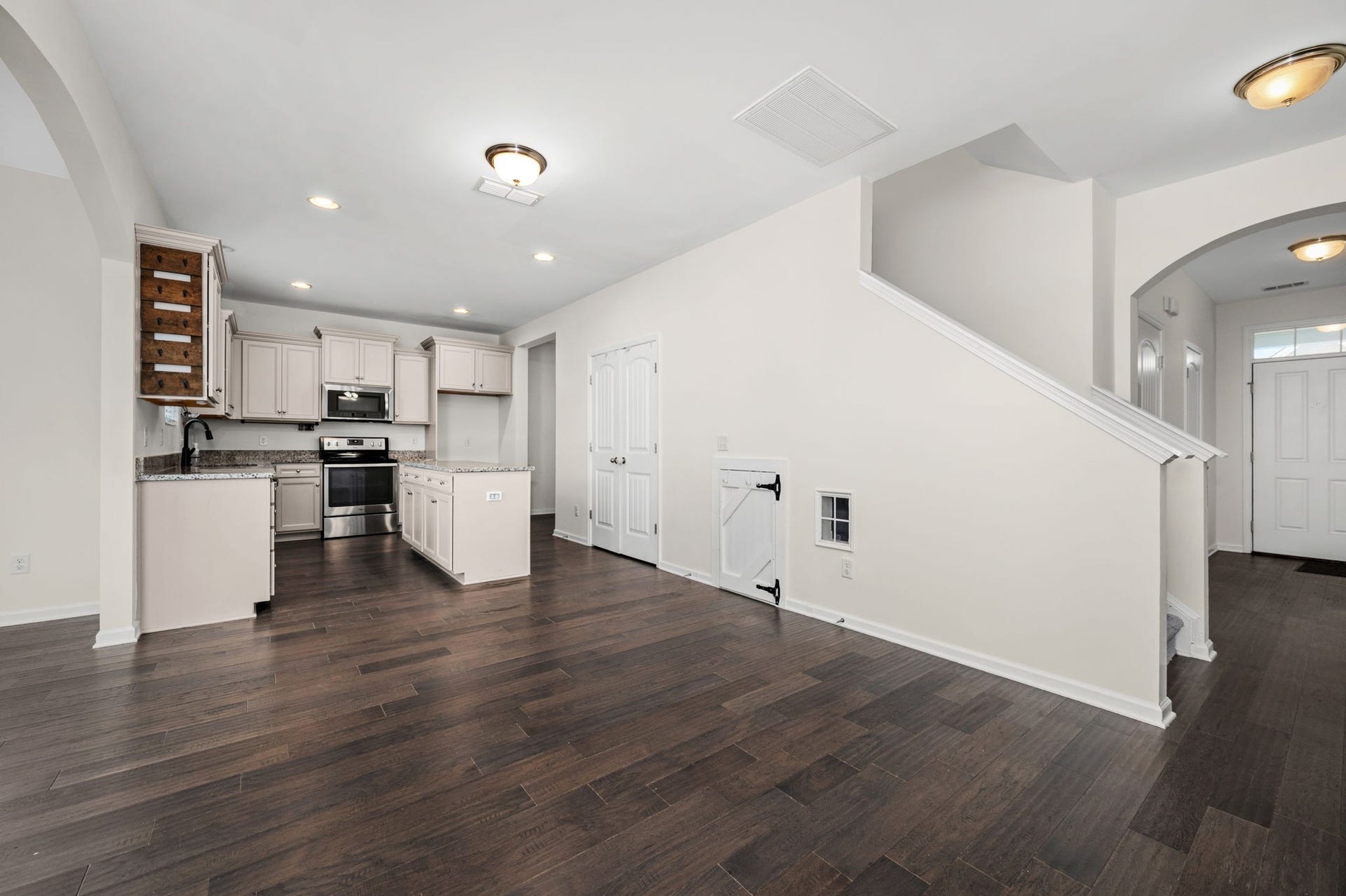 2505 Miranda Dr, Murfreesboro, TN 37128 2505 Miranda Dr, Murfreesboro, TN 37128