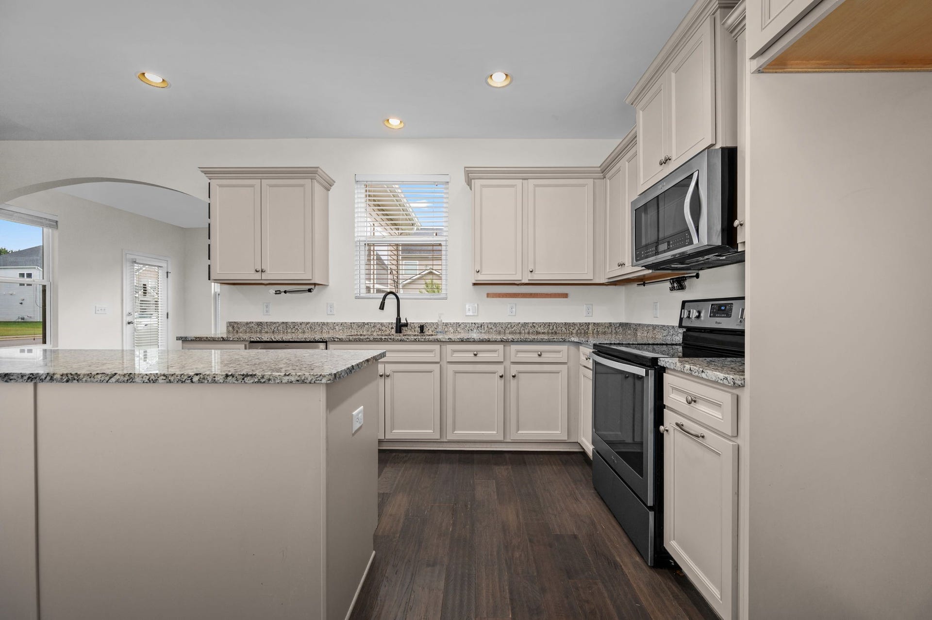 2505 Miranda Dr, Murfreesboro, TN 37128 2505 Miranda Dr, Murfreesboro, TN 37128