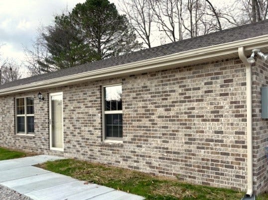 157 Hunt St, Manchester, TN 37355 157 Hunt St, Manchester, TN 37355
