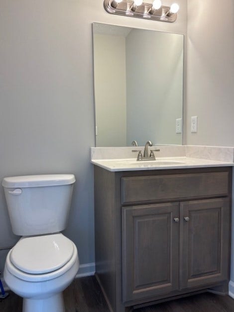 157 Hunt St, Manchester, TN 37355 Guest Bath