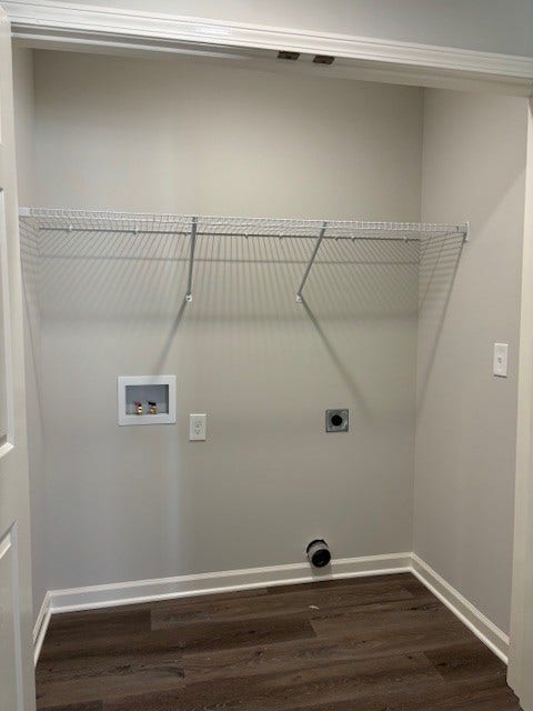 157 Hunt St, Manchester, TN 37355 Laundry Closet
