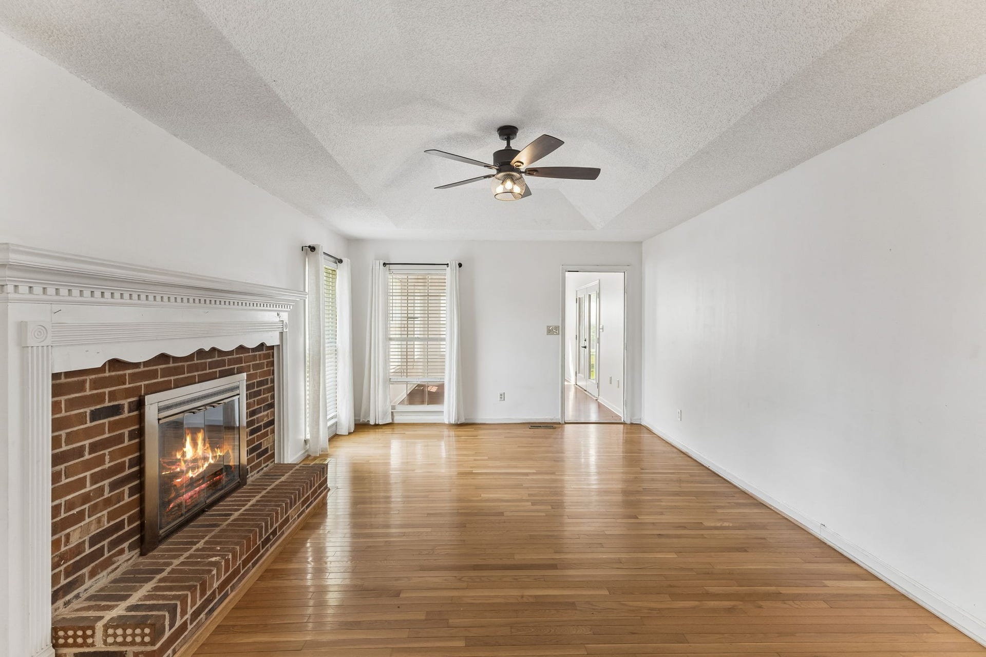 1646 Lillian Cir, Columbia, TN 38401 1646 Lillian Cir, Columbia, TN 38401