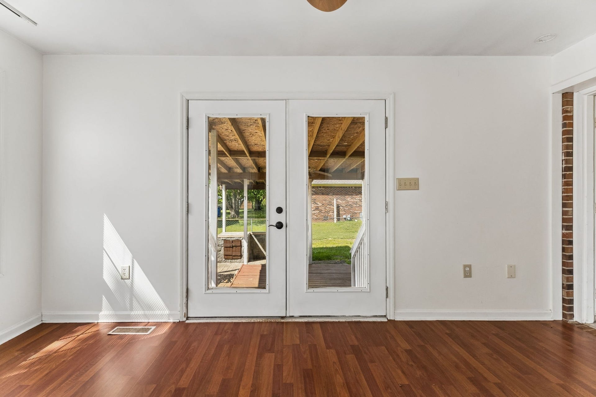 1646 Lillian Cir, Columbia, TN 38401 1646 Lillian Cir, Columbia, TN 38401