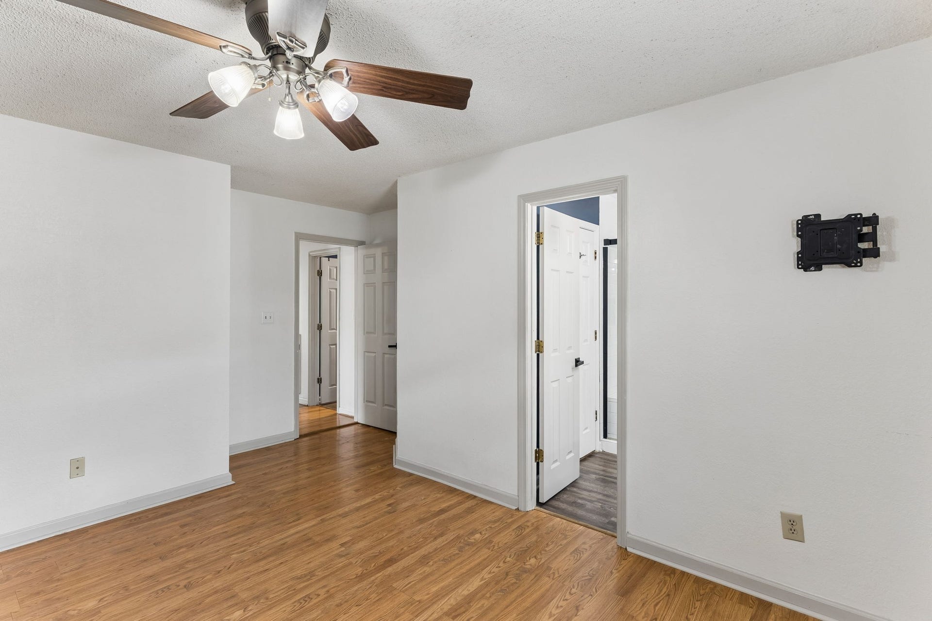 1646 Lillian Cir, Columbia, TN 38401 1646 Lillian Cir, Columbia, TN 38401
