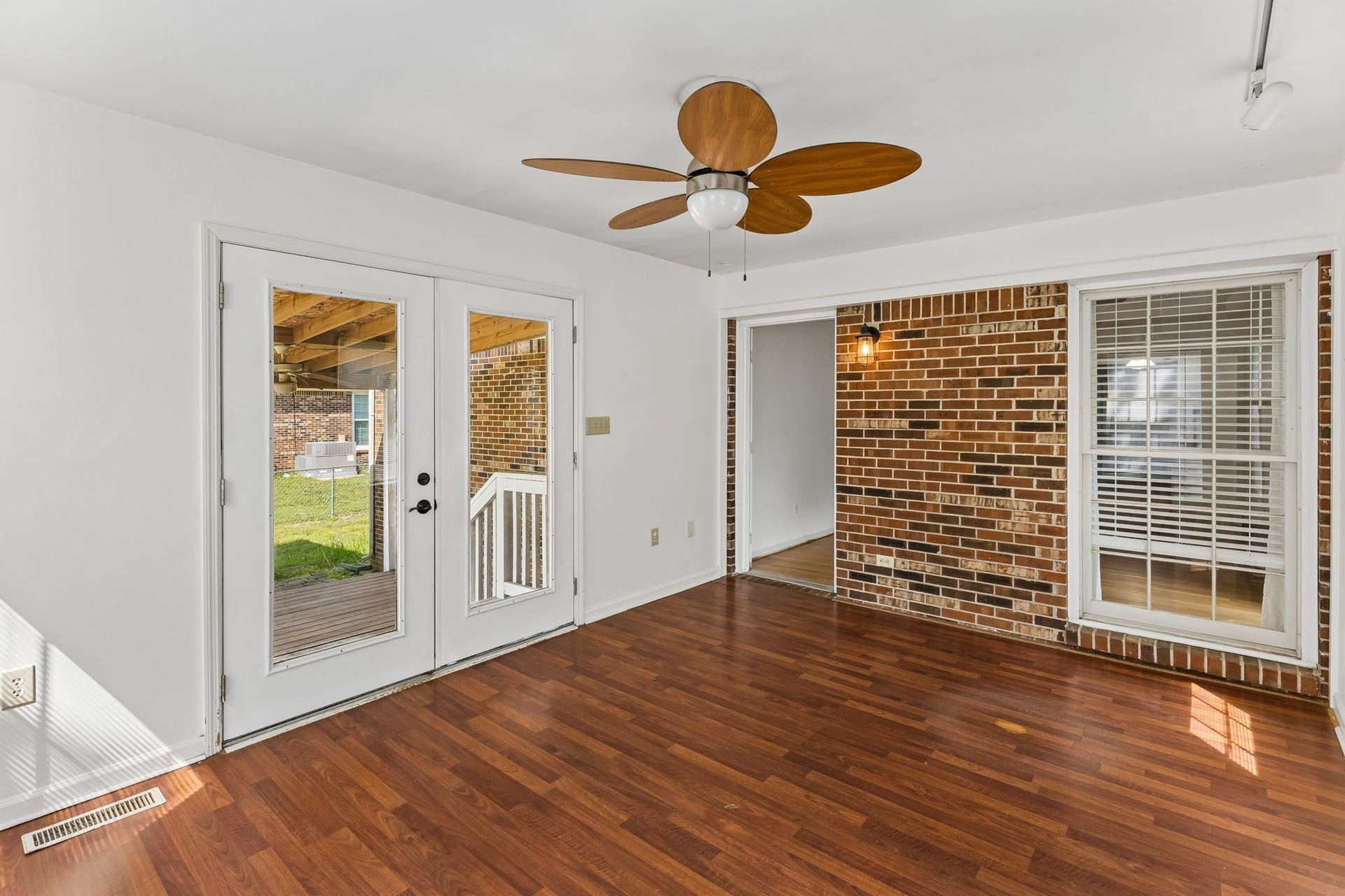 1646 Lillian Cir, Columbia, TN 38401 1646 Lillian Cir, Columbia, TN 38401
