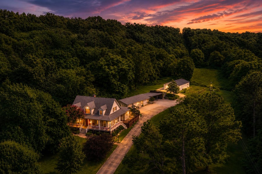 Property photo for 1204 Bobs Ln, Mount Pleasant, TN