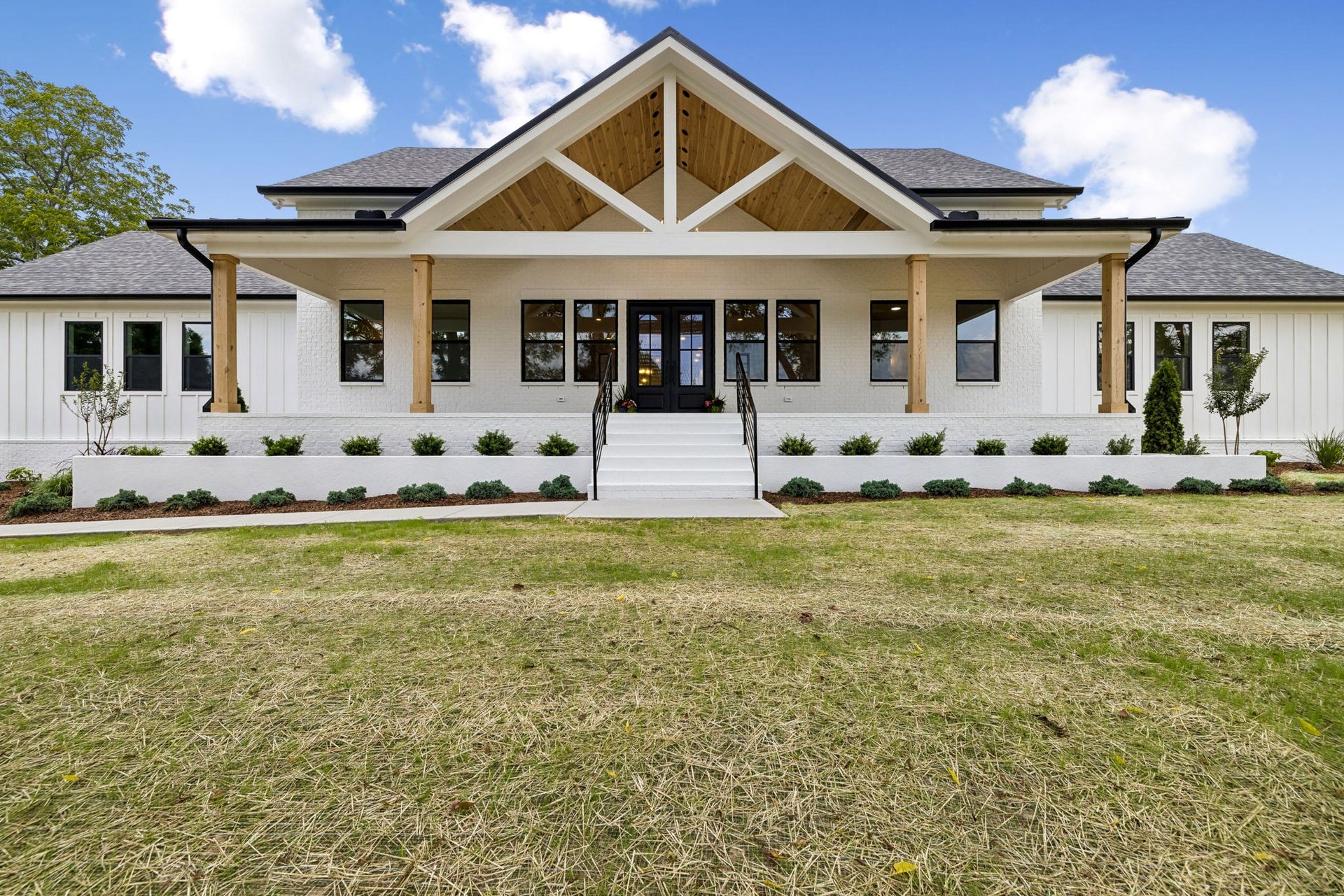 2472 Taylor Rd, Columbia, TN 38401 Welcome to 2472 Taylor Rd in Columbia,TN
