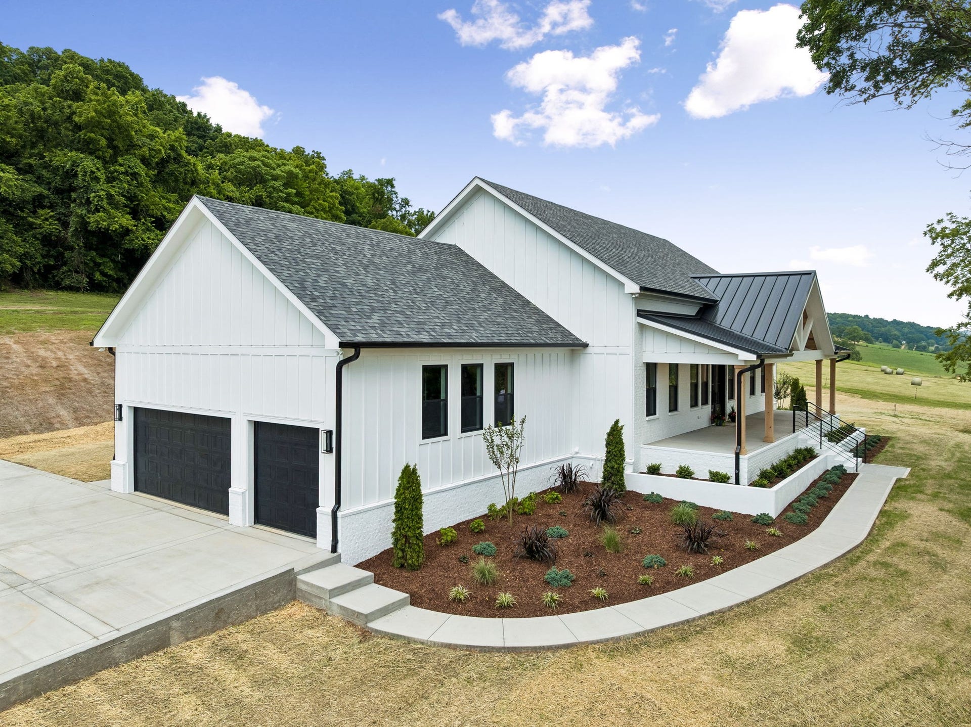 2472 Taylor Rd, Columbia, TN 38401 2472 Taylor Rd, Columbia, TN 38401