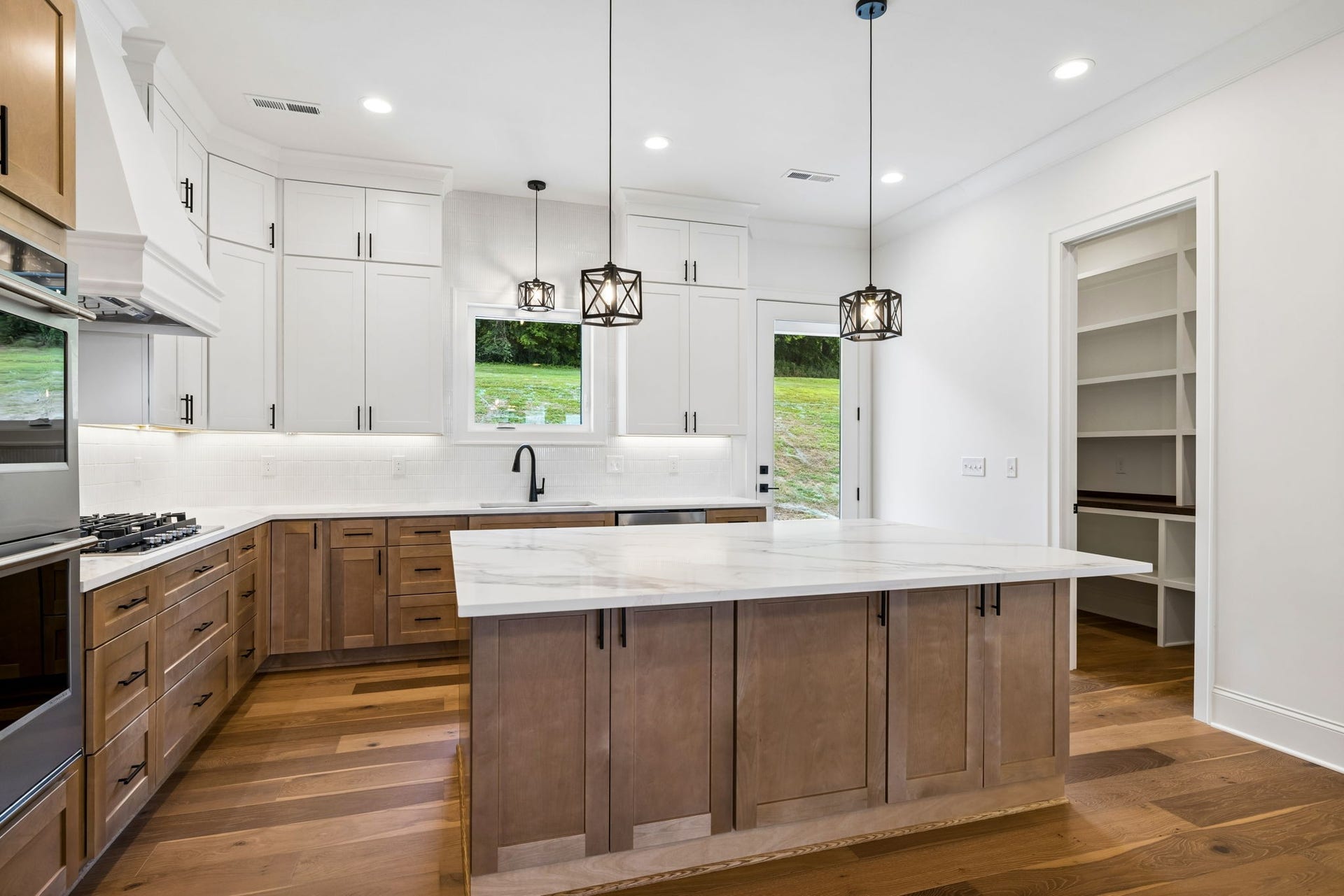 2472 Taylor Rd, Columbia, TN 38401 2472 Taylor Rd, Columbia, TN 38401