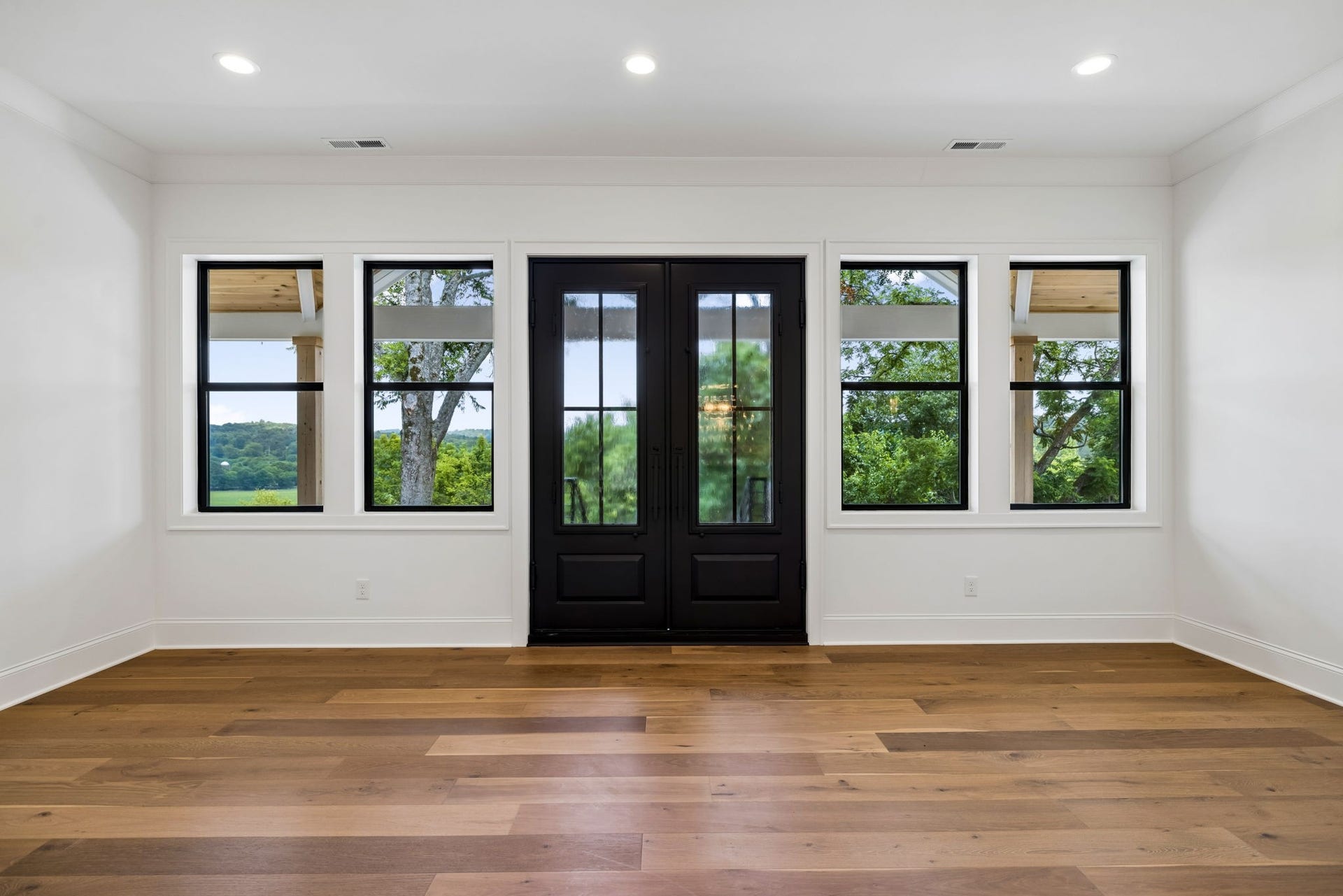 2472 Taylor Rd, Columbia, TN 38401 2472 Taylor Rd, Columbia, TN 38401