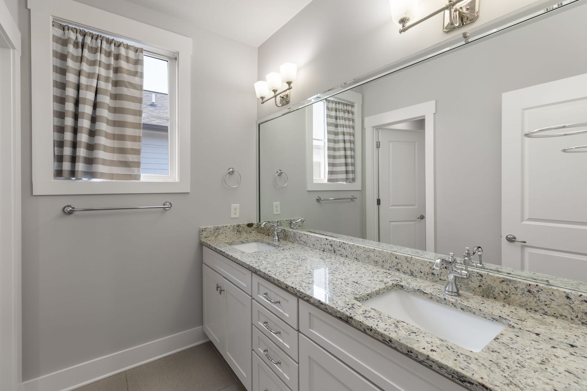 1917 Warfield Dr, Nashville, TN 37215 1917 Warfield Dr, Nashville, TN 37215