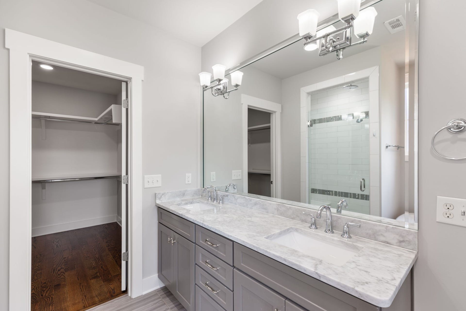 1917 Warfield Dr, Nashville, TN 37215 1917 Warfield Dr, Nashville, TN 37215