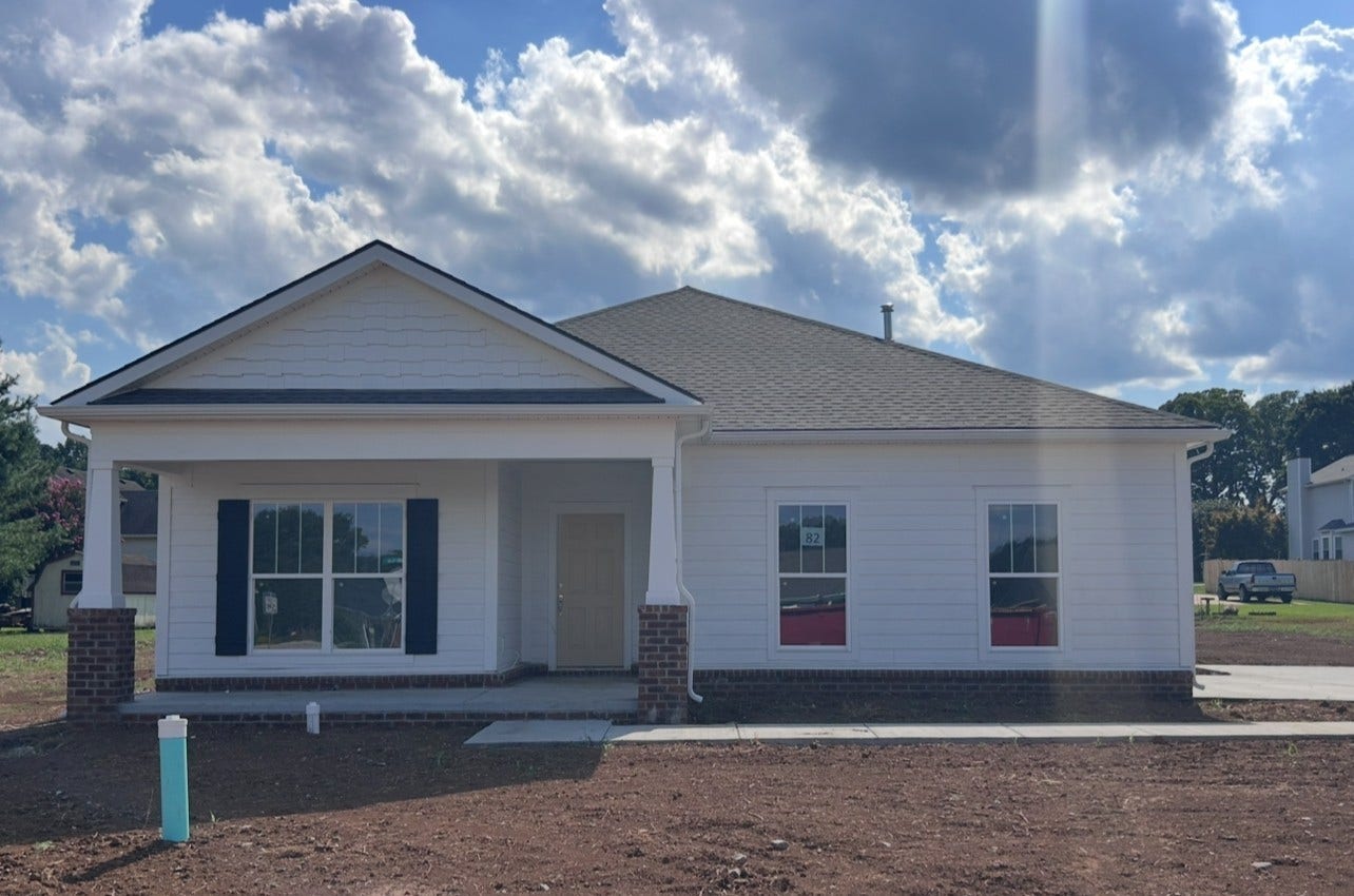 626 Brookside Dr, Mount Pleasant, TN 38474 This is the actual house being built. Ready in 60 days ,, It is coming along very nicely.