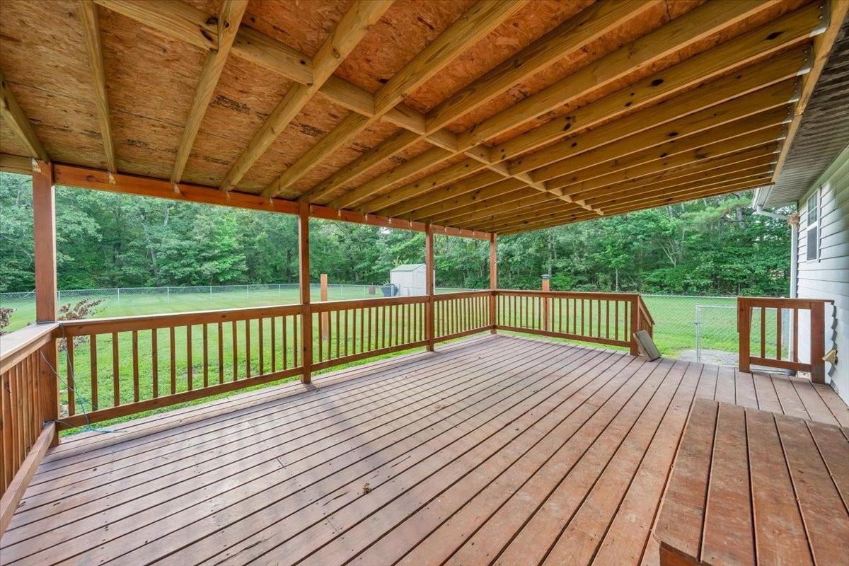 861 Circle Dr, Manchester, TN 37355 861 Circle Dr, Manchester, TN 37355