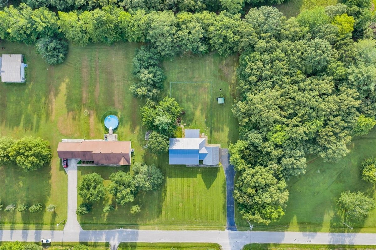 861 Circle Dr, Manchester, TN 37355 861 Circle Dr, Manchester, TN 37355