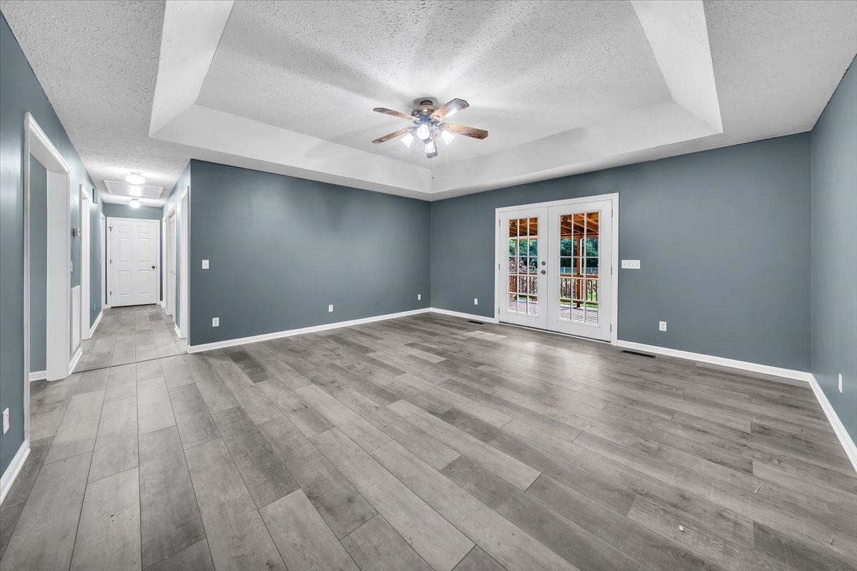 861 Circle Dr, Manchester, TN 37355 861 Circle Dr, Manchester, TN 37355
